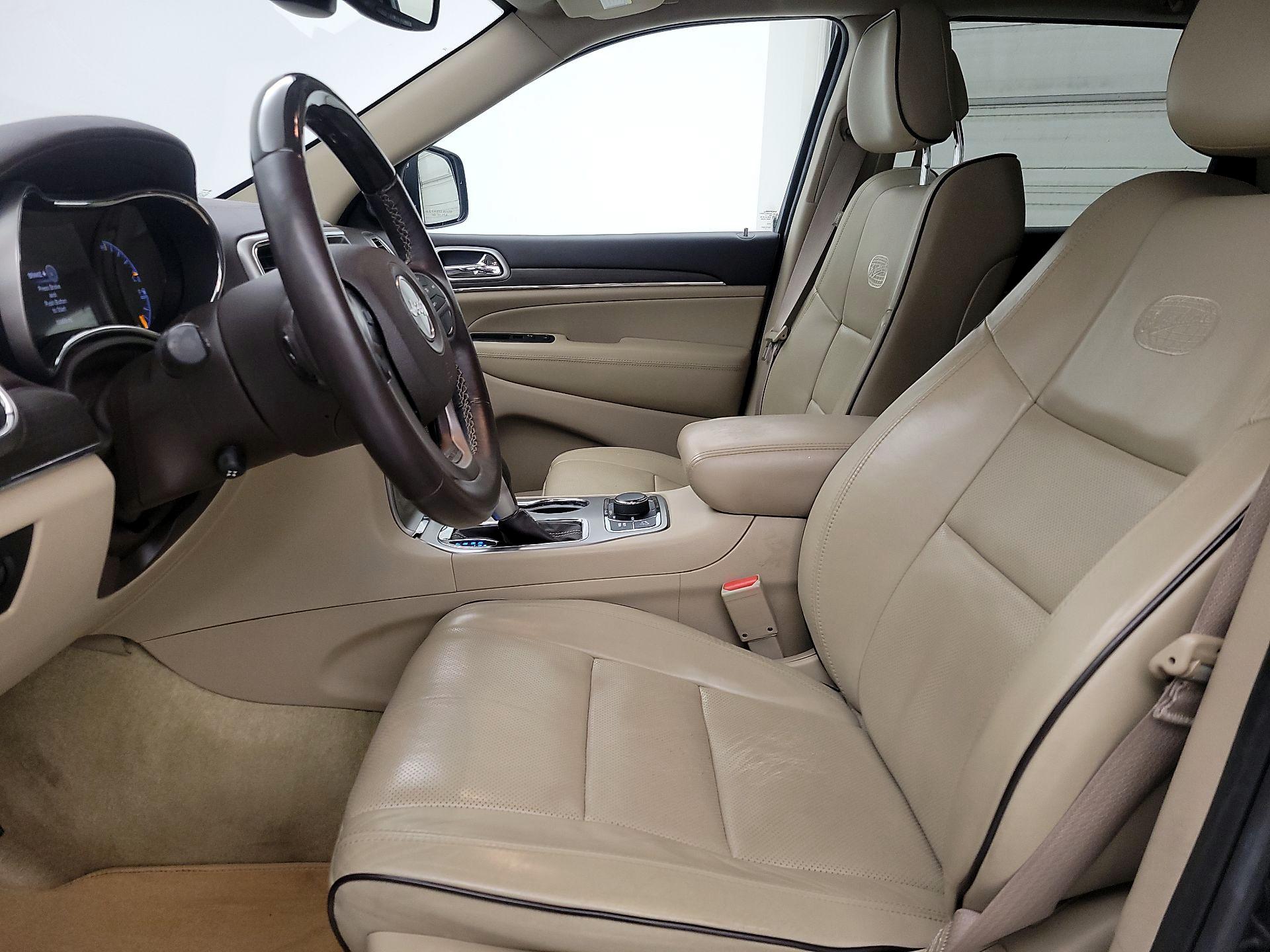 Thumbnail: 2018 Jeep Grand Cherokee - 11