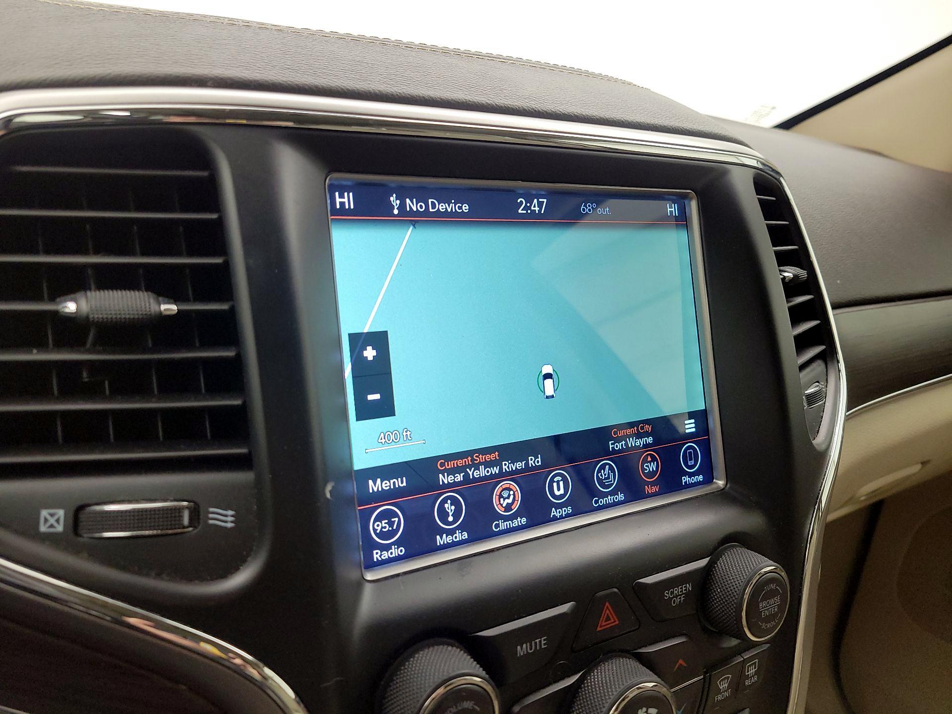 Thumbnail: 2018 Jeep Grand Cherokee - 14