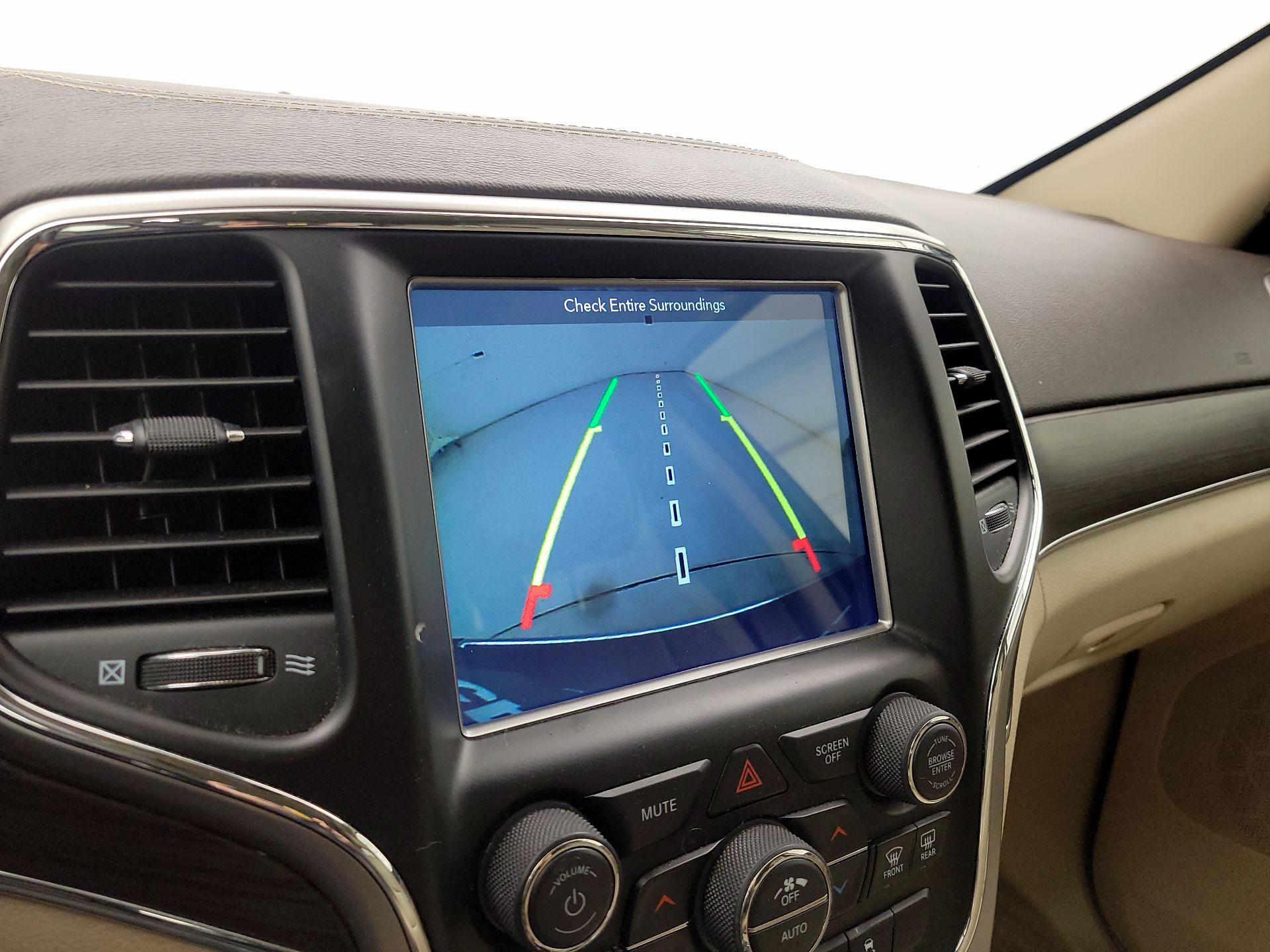 Thumbnail: 2018 Jeep Grand Cherokee - 15