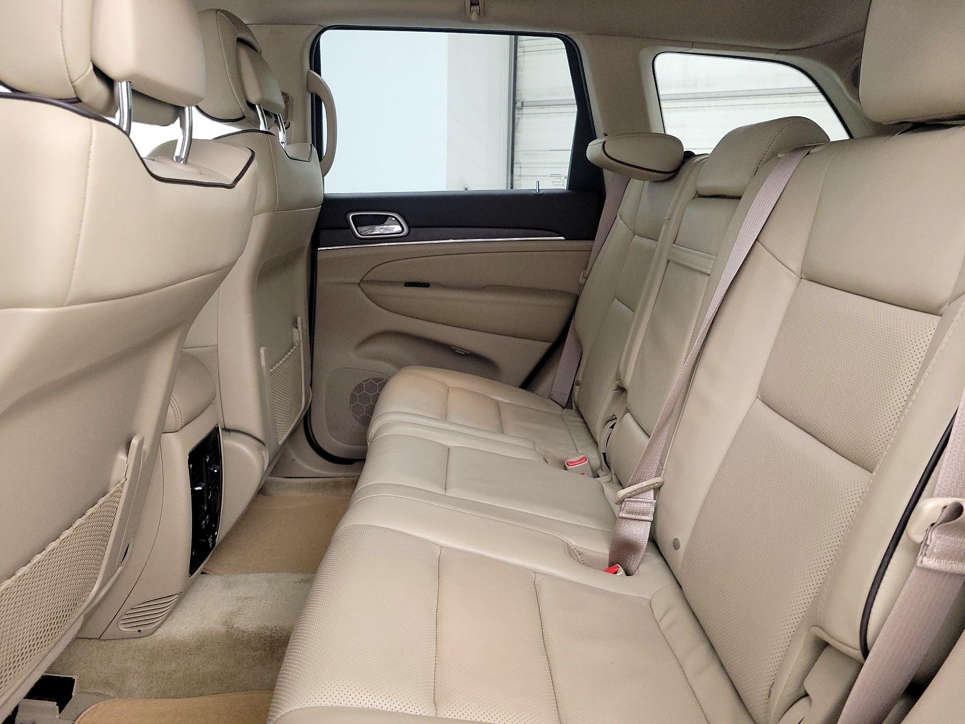 Thumbnail: 2018 Jeep Grand Cherokee - 20