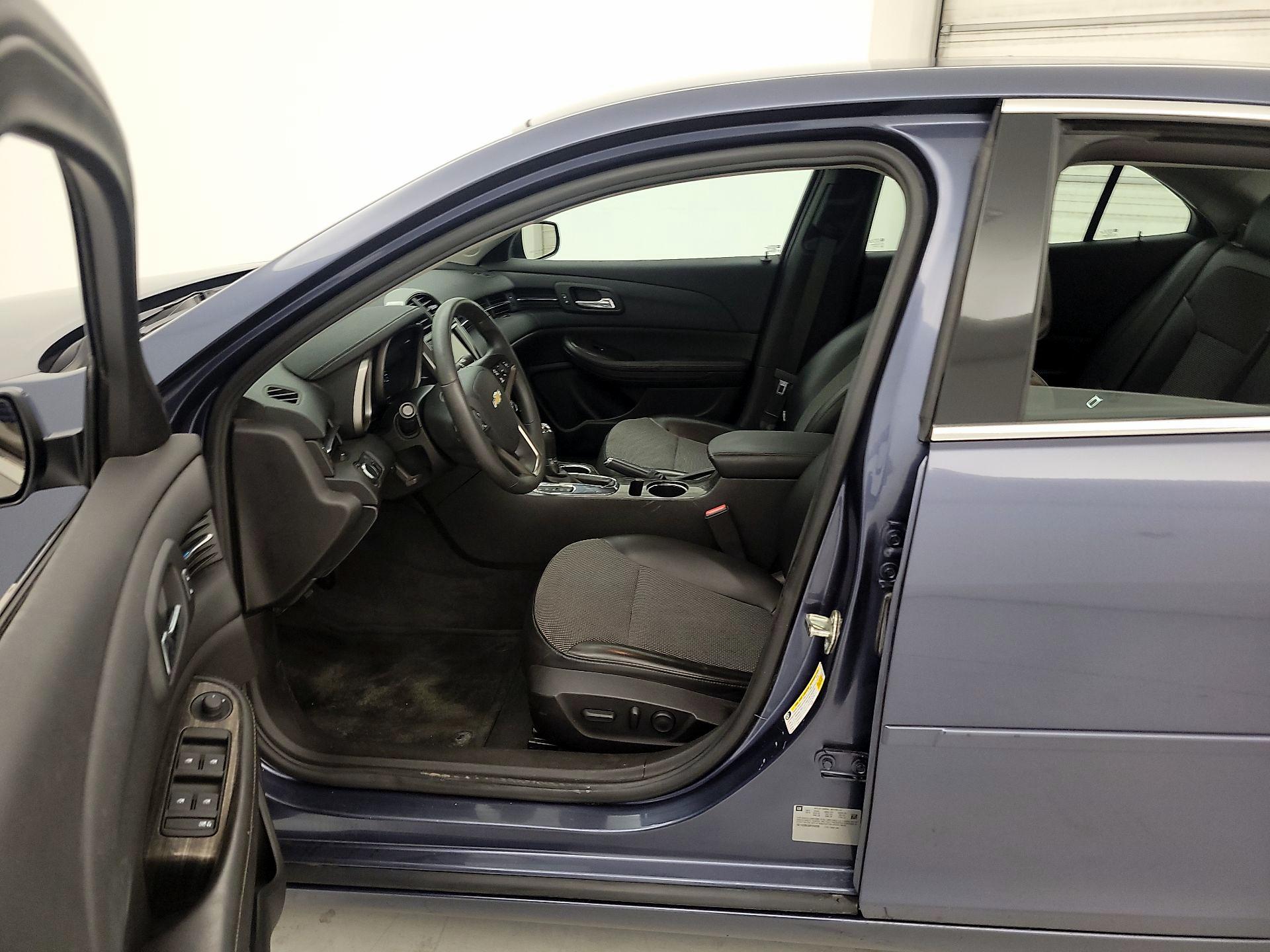 Thumbnail: 2014 Chevrolet Malibu - 11