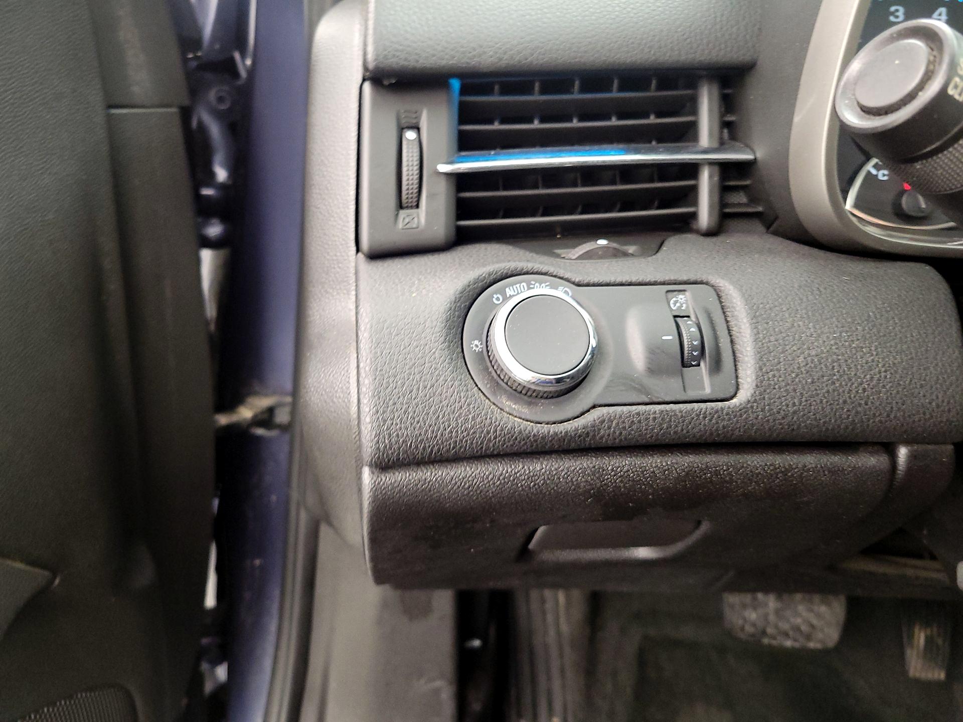 Thumbnail: 2014 Chevrolet Malibu - 13