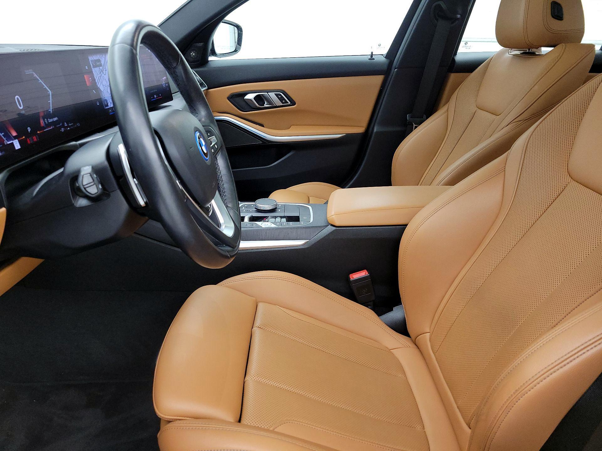 Thumbnail: 2023 BMW 3 Series - 11