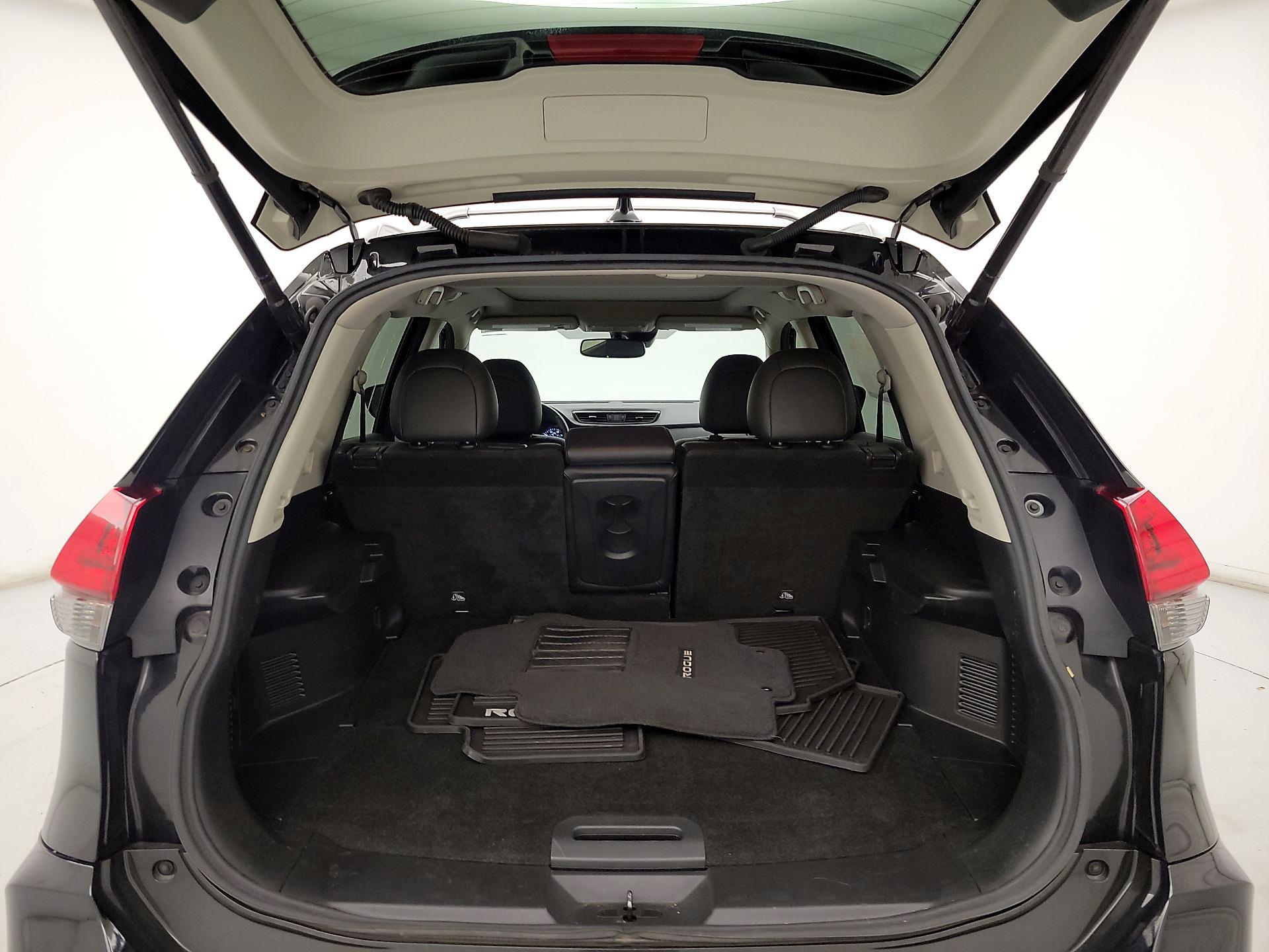 Thumbnail: 2019 Nissan Rogue - 20