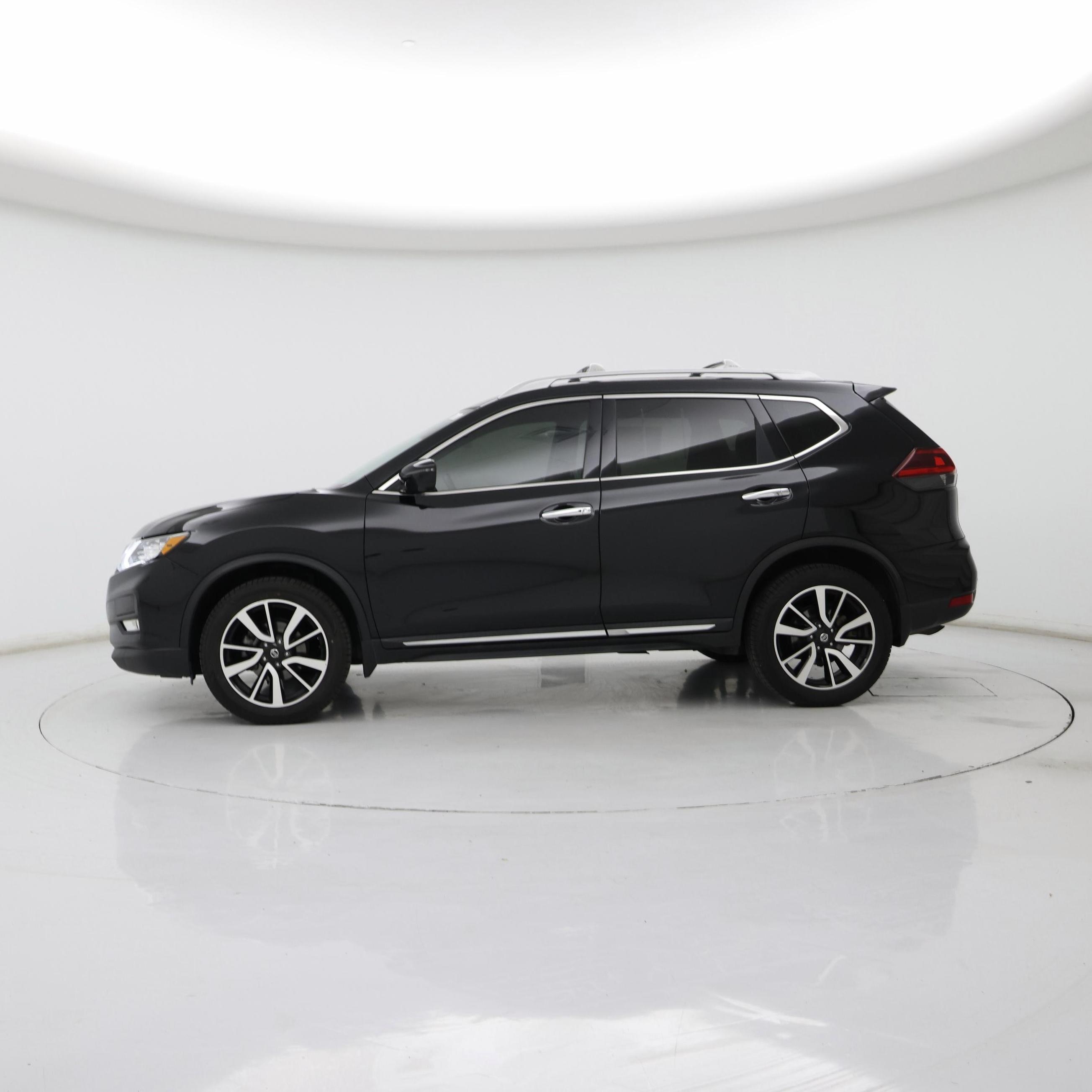 Thumbnail: 2019 Nissan Rogue - 3