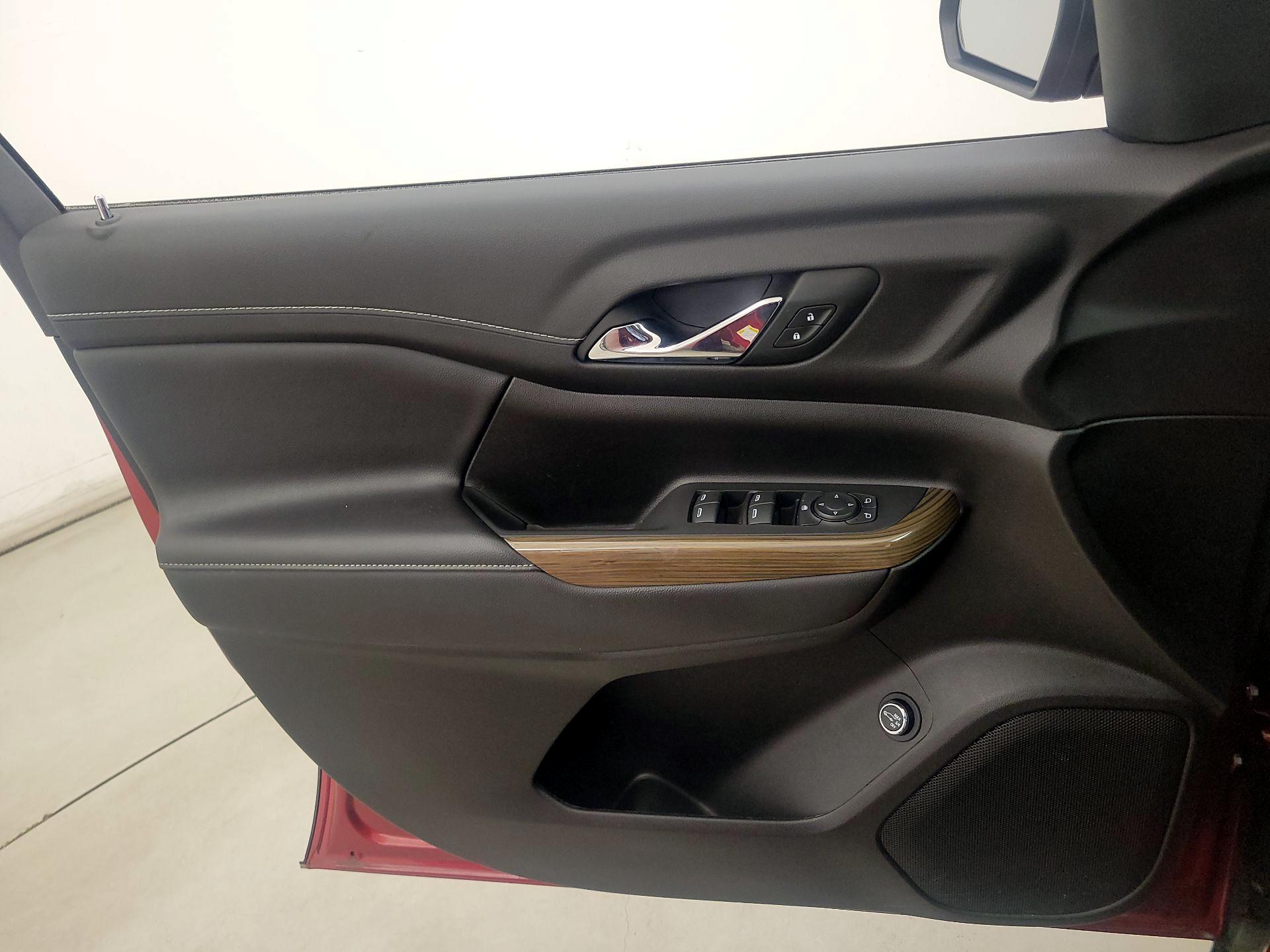 Thumbnail: 2023 GMC Acadia - 12