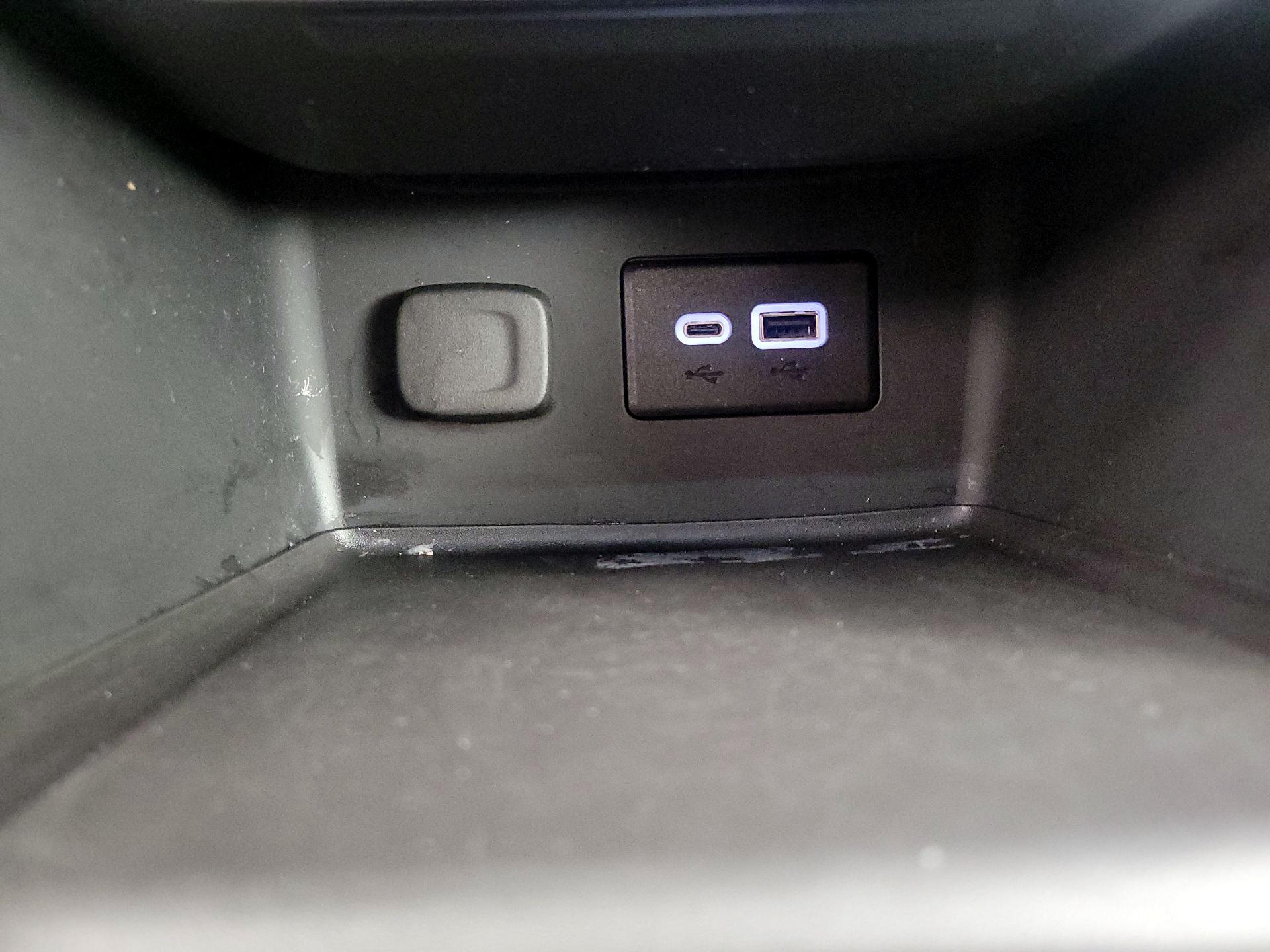 Thumbnail: 2023 GMC Acadia - 18