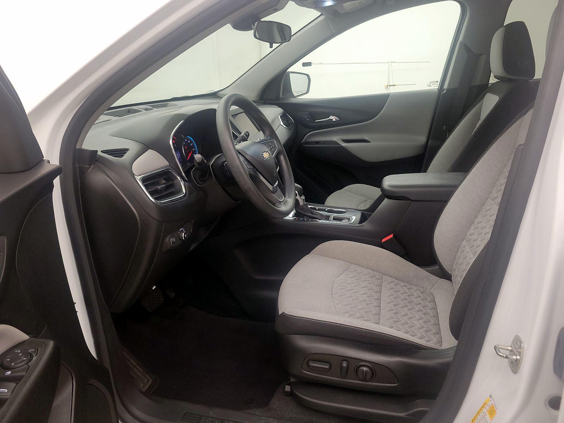 Thumbnail: 2022 Chevrolet Equinox - 11