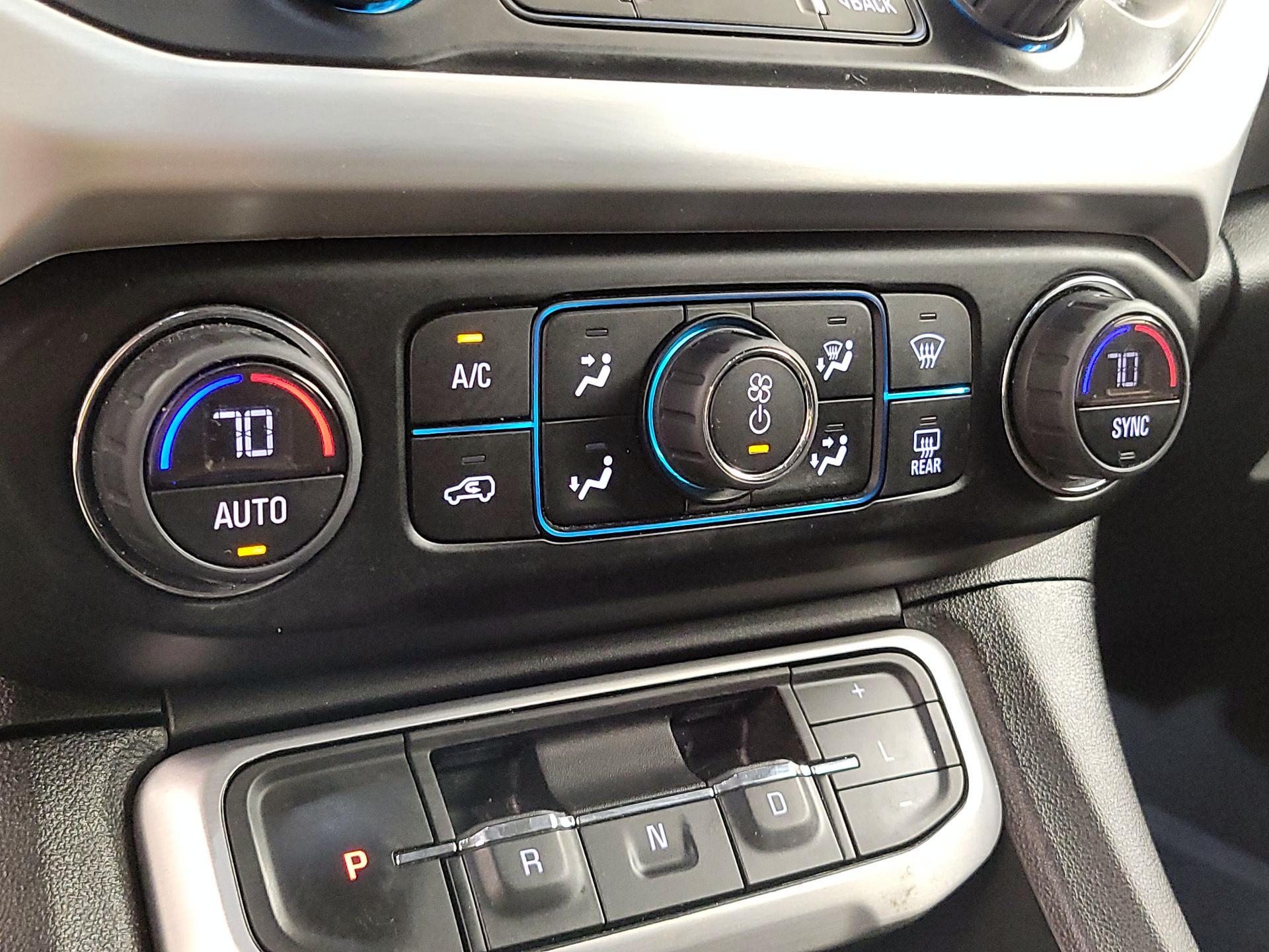 Thumbnail: 2023 GMC Acadia - 16