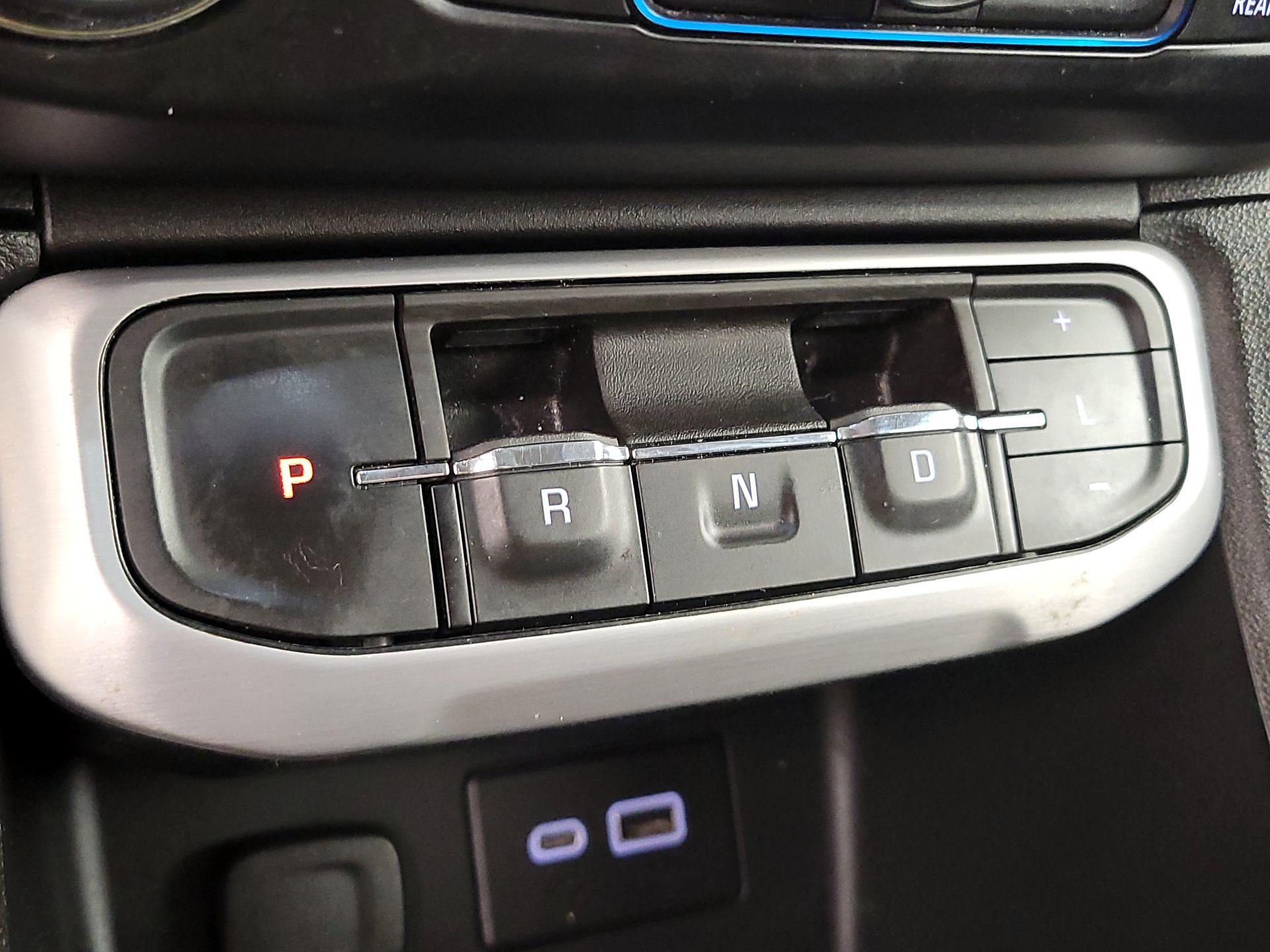 Thumbnail: 2023 GMC Acadia - 17