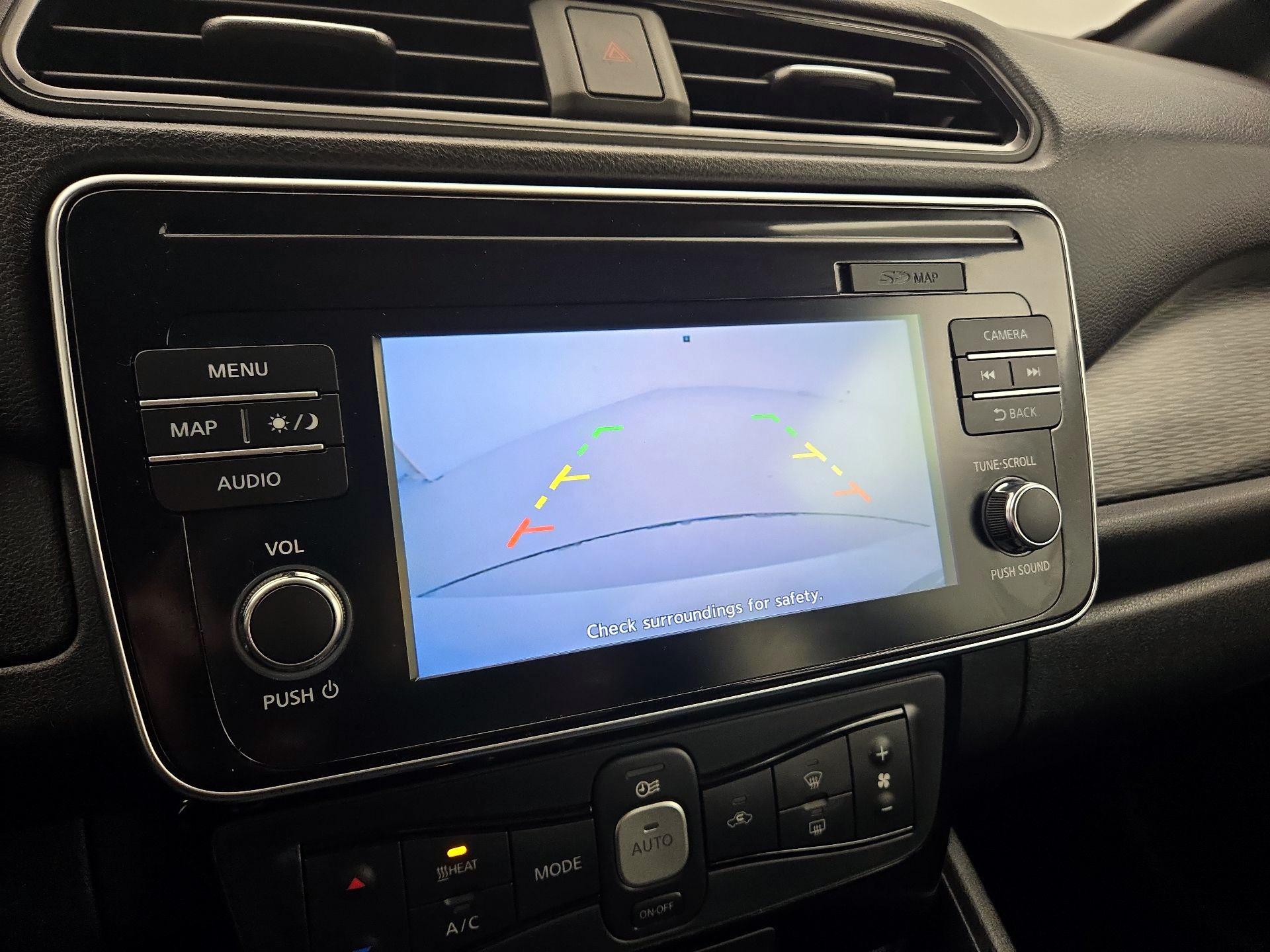 Thumbnail: 2019 Nissan Leaf - 15