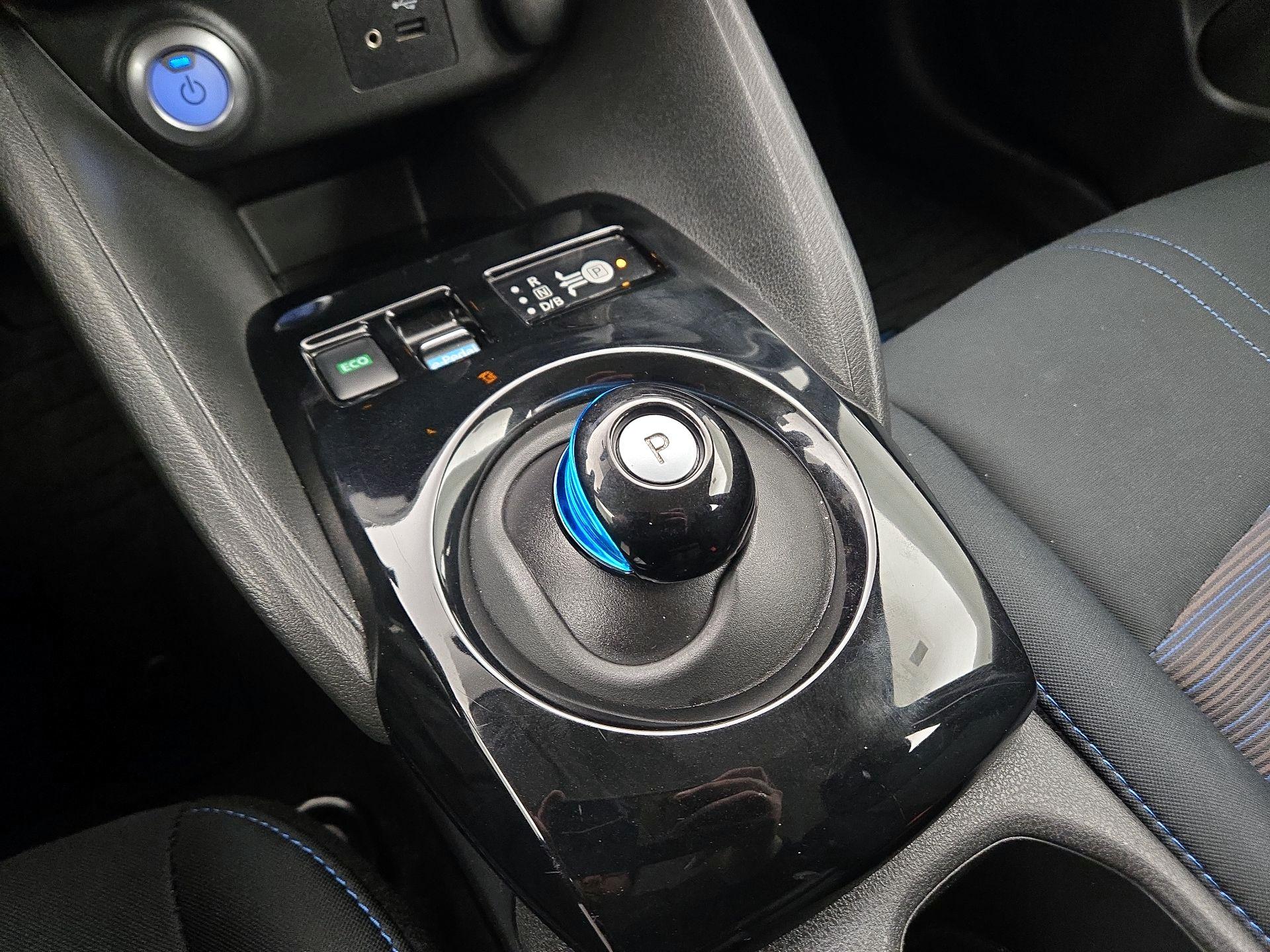 Thumbnail: 2019 Nissan Leaf - 18