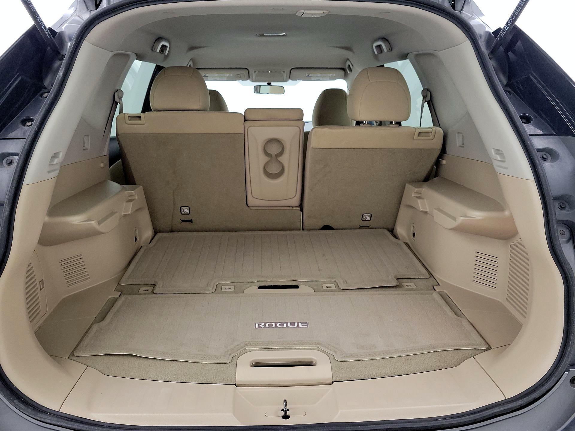 Thumbnail: 2015 Nissan Rogue - 20