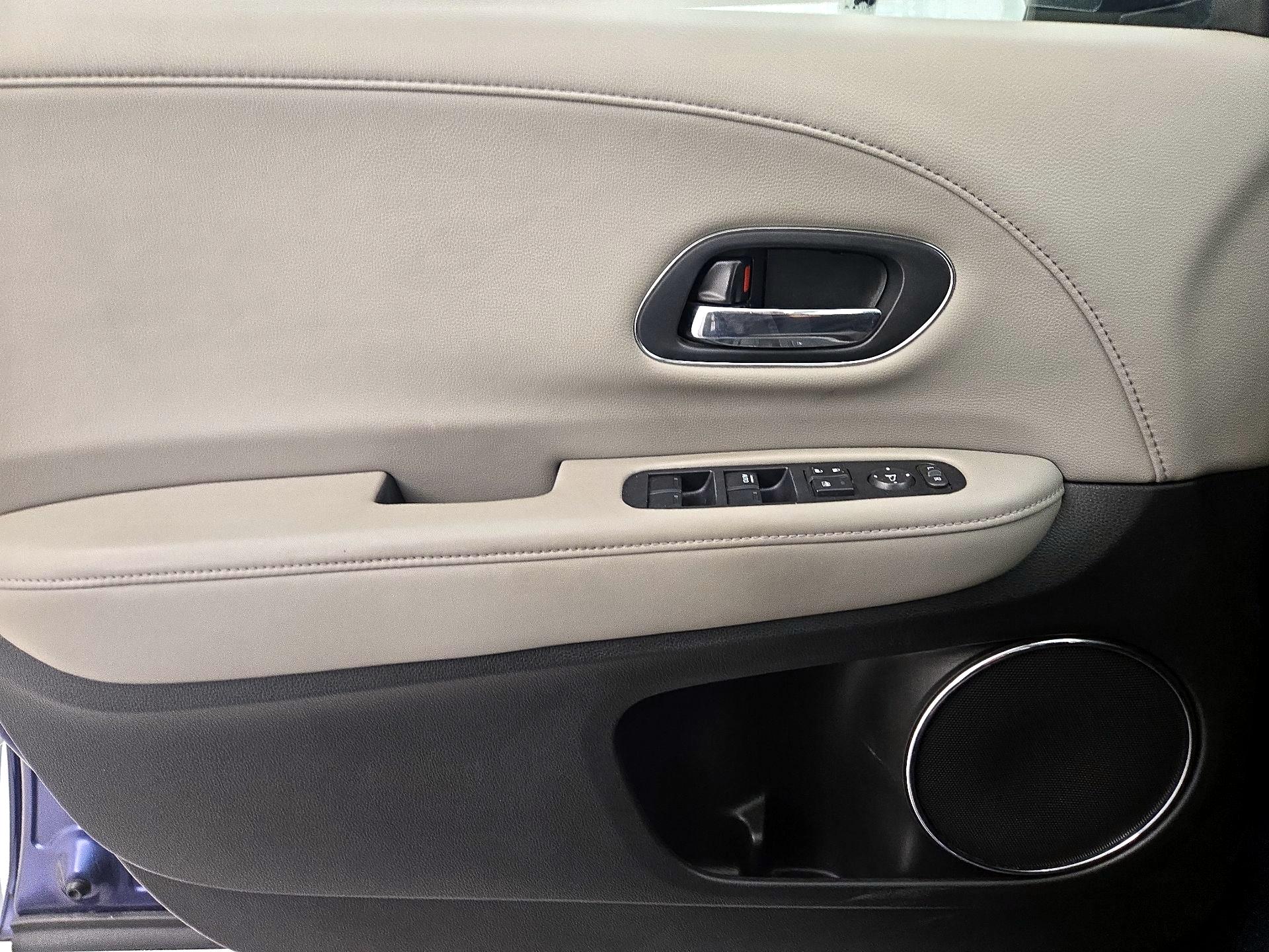 Thumbnail: 2016 Honda HR-V - 12