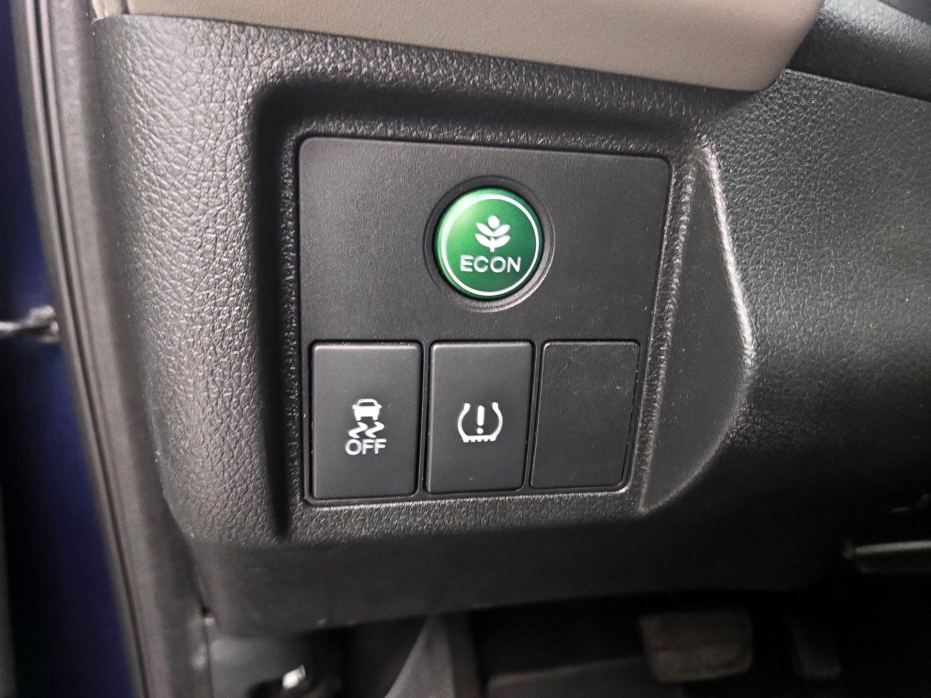 Thumbnail: 2016 Honda HR-V - 13