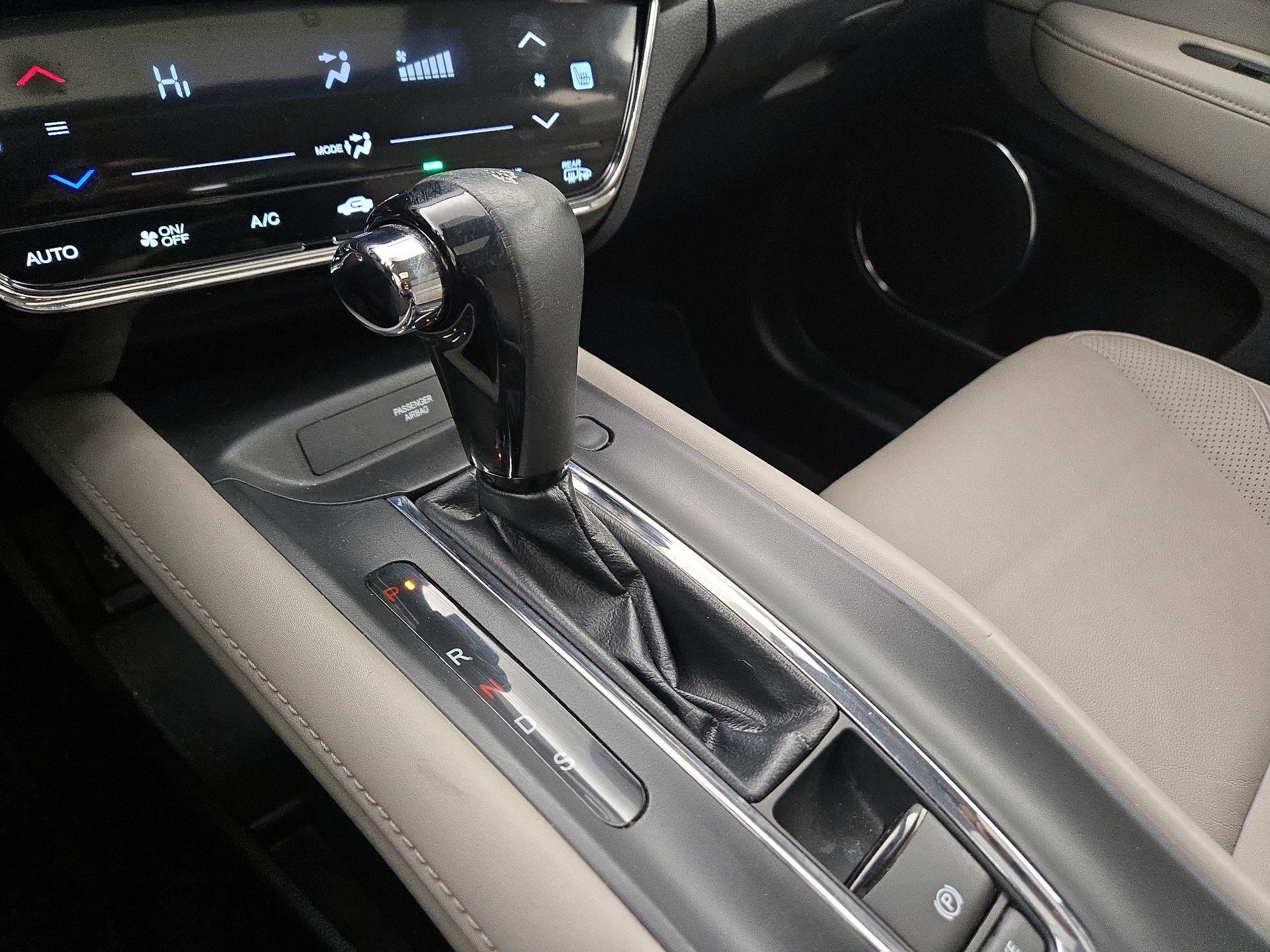 Thumbnail: 2016 Honda HR-V - 17