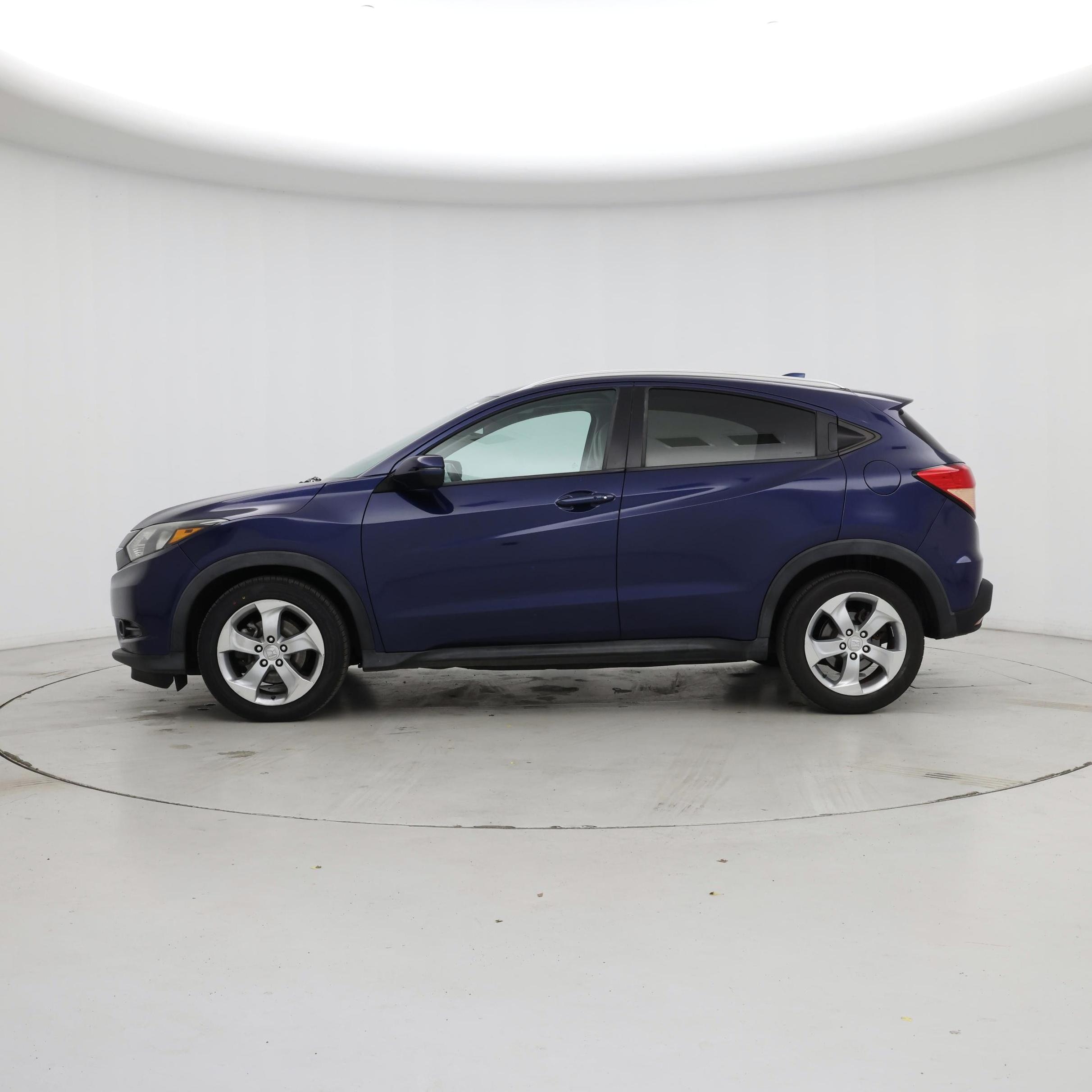 Thumbnail: 2016 Honda HR-V - 3