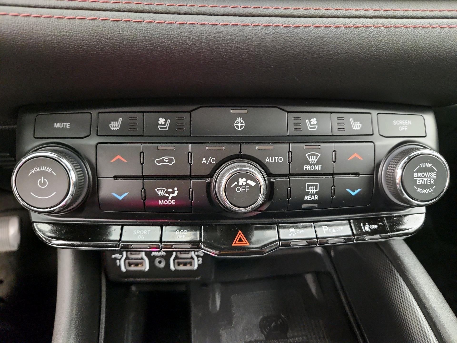 Thumbnail: 2022 Dodge Durango - 16