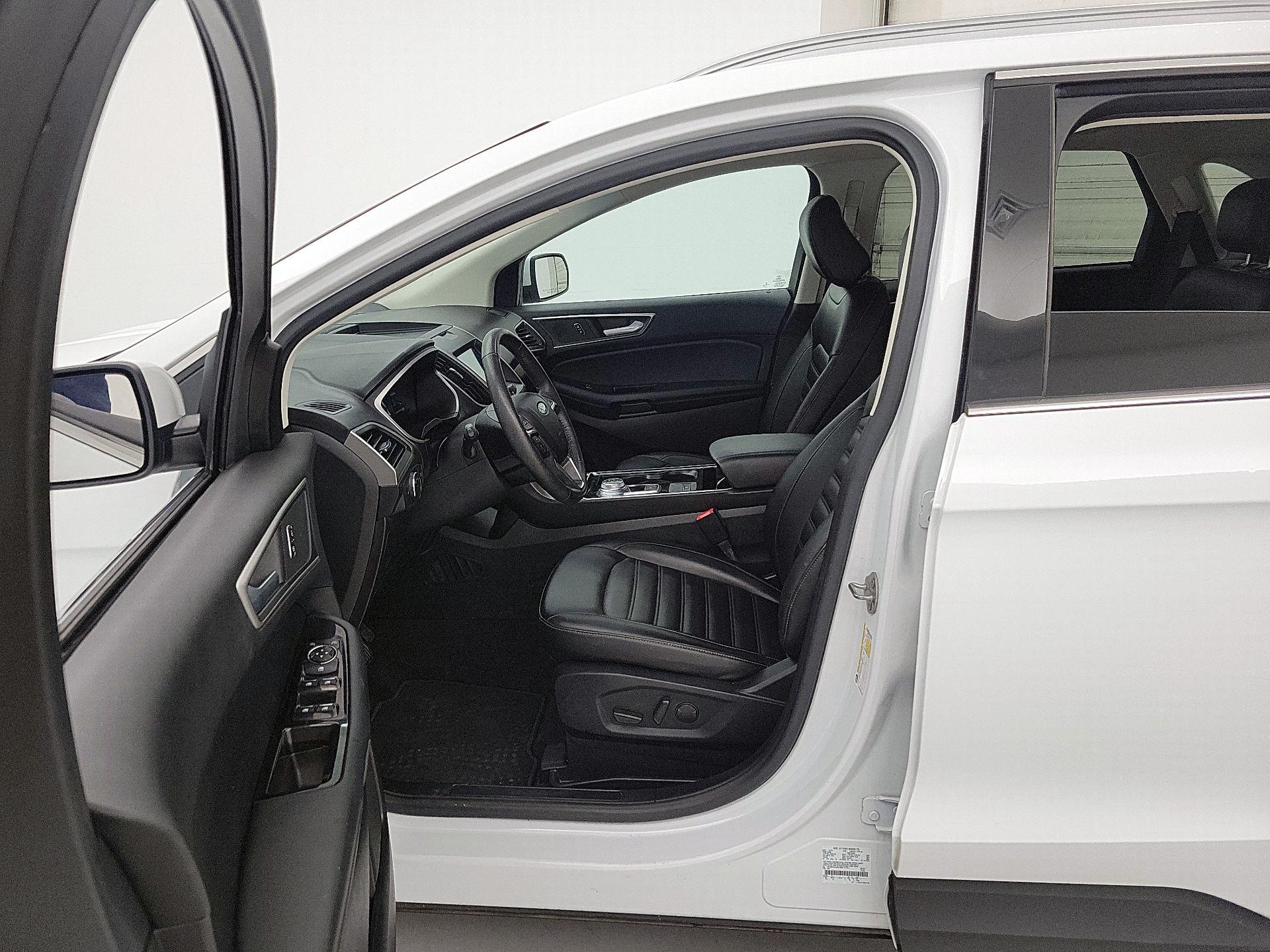 Thumbnail: 2020 Ford Edge - 11