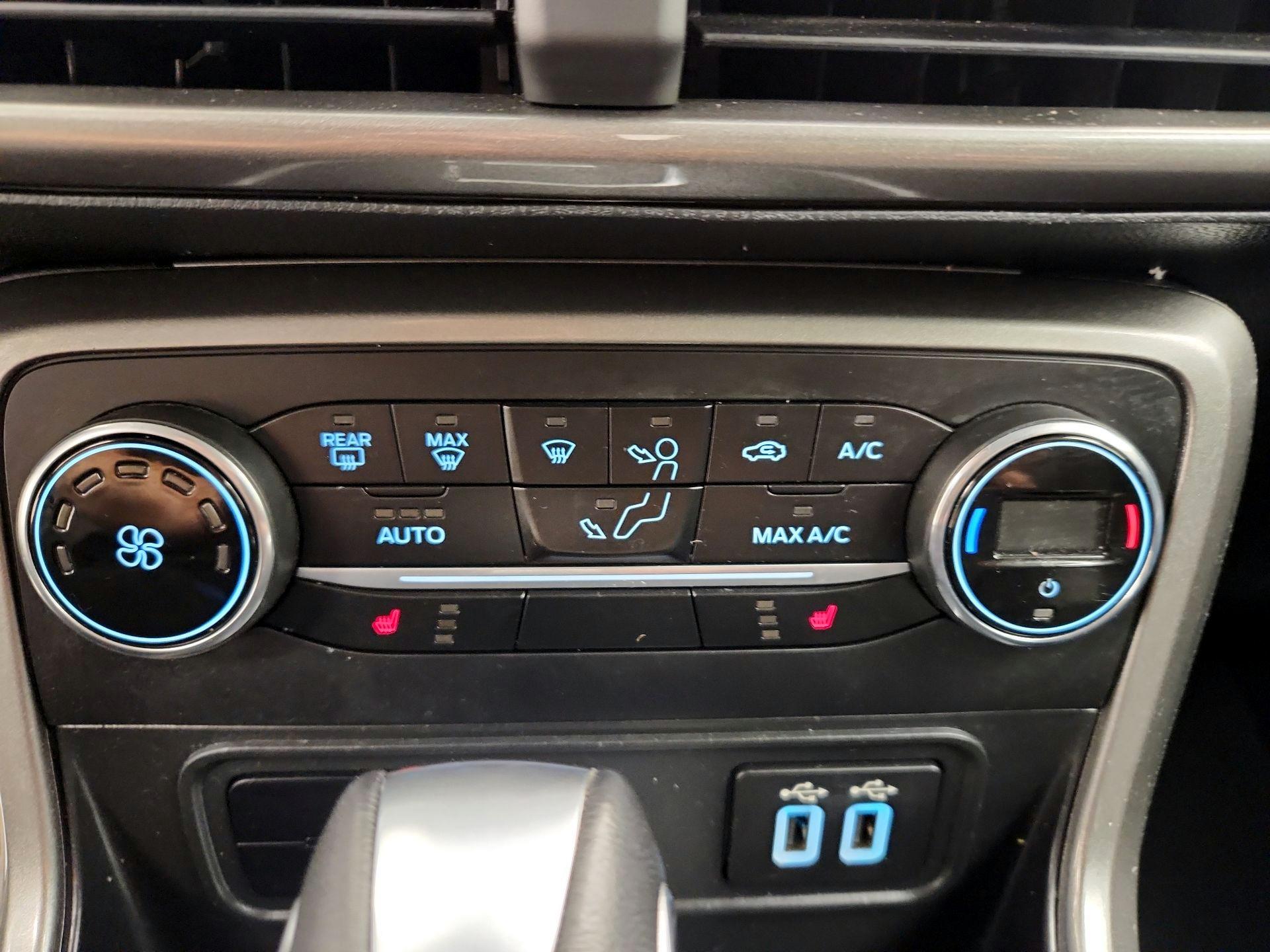 Thumbnail: 2020 Ford EcoSport - 16