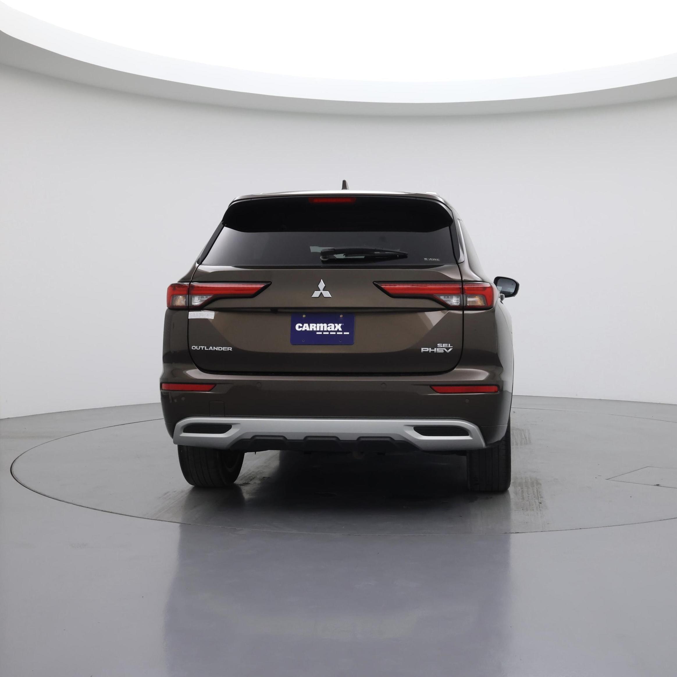 Thumbnail: 2023 Mitsubishi Outlander - 6