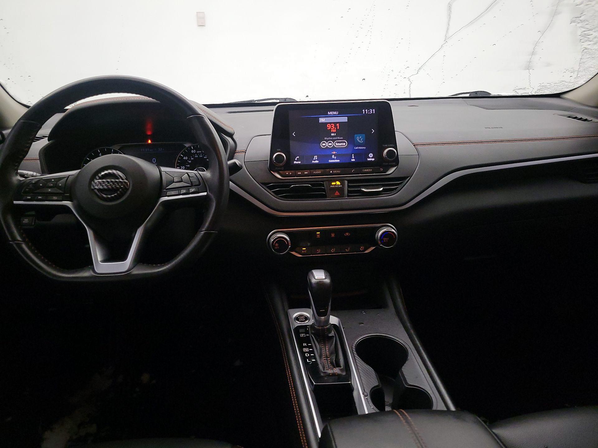 Thumbnail: 2022 Nissan Altima - 9