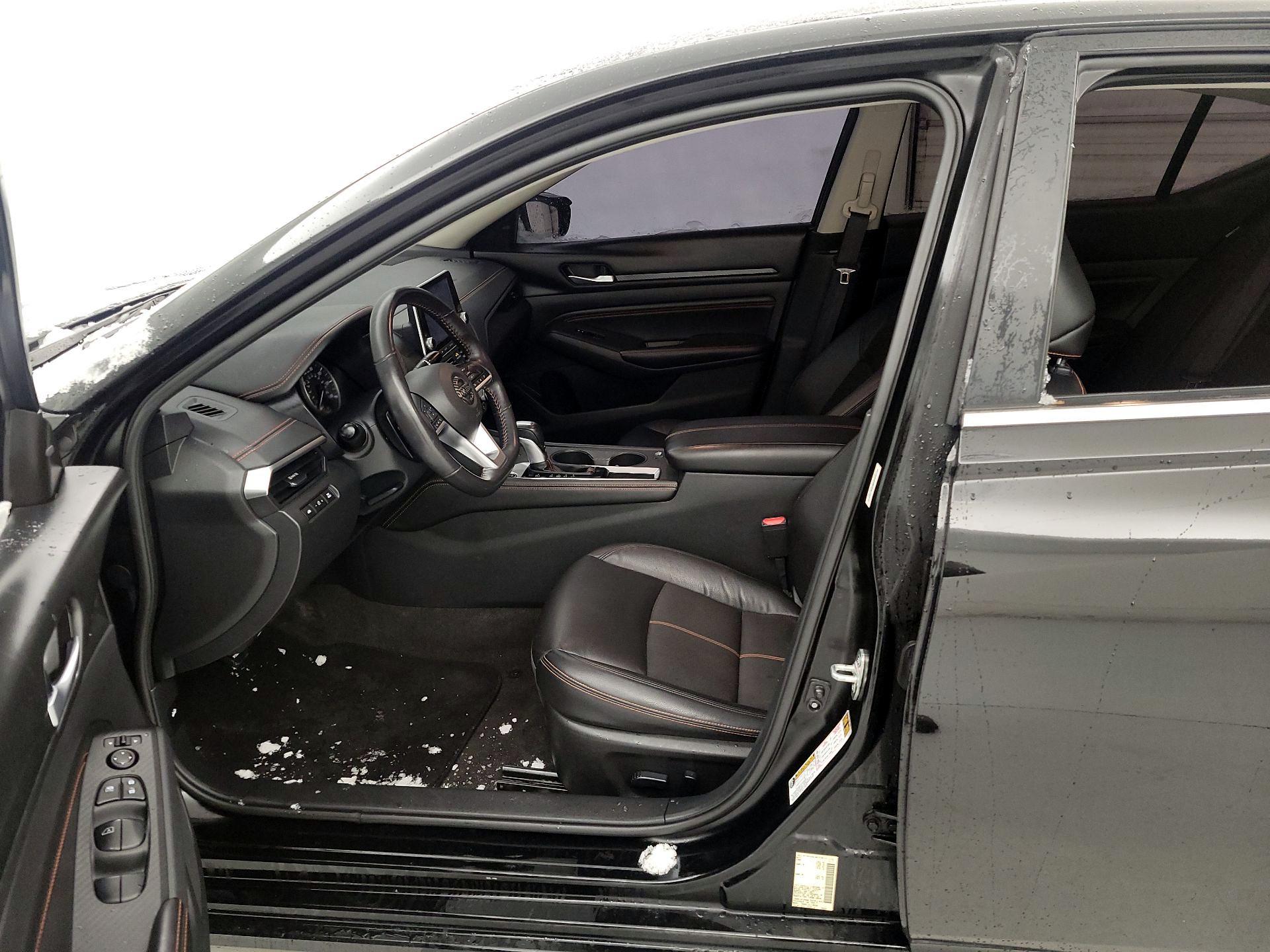 Thumbnail: 2022 Nissan Altima - 11