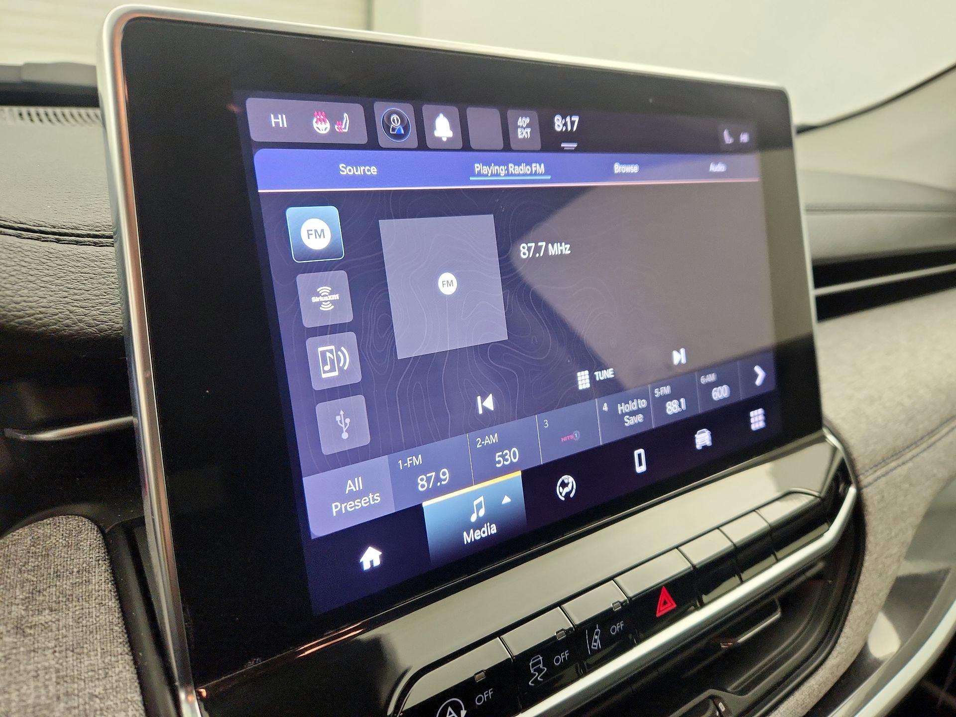 Thumbnail: 2022 Jeep Compass - 15