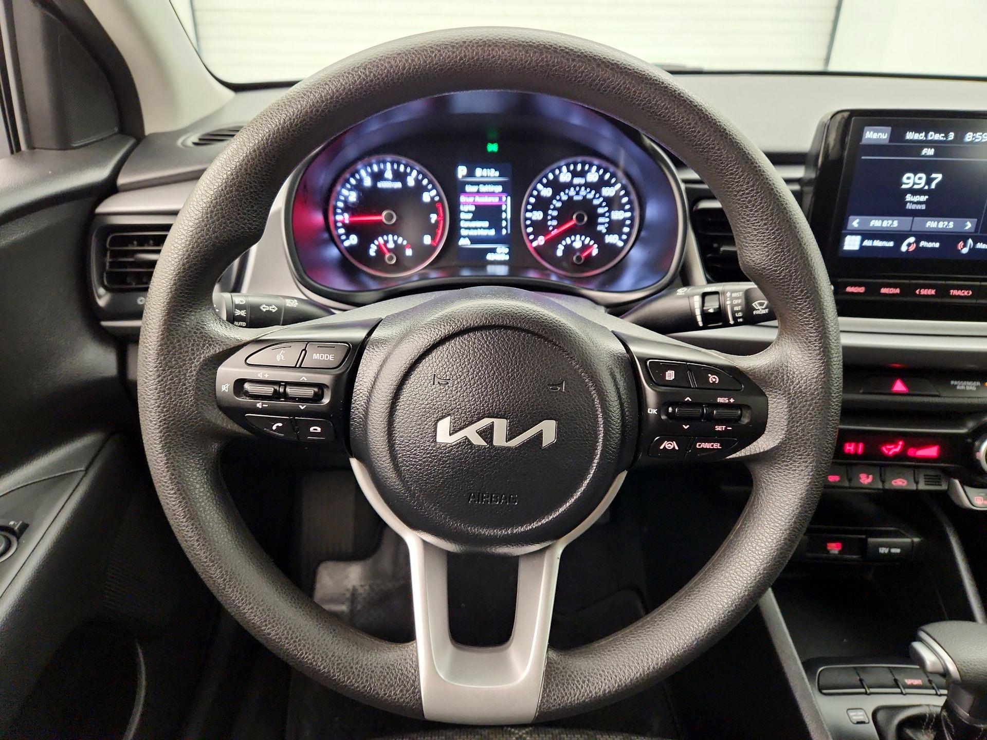 Thumbnail: 2023 Kia Rio - 10