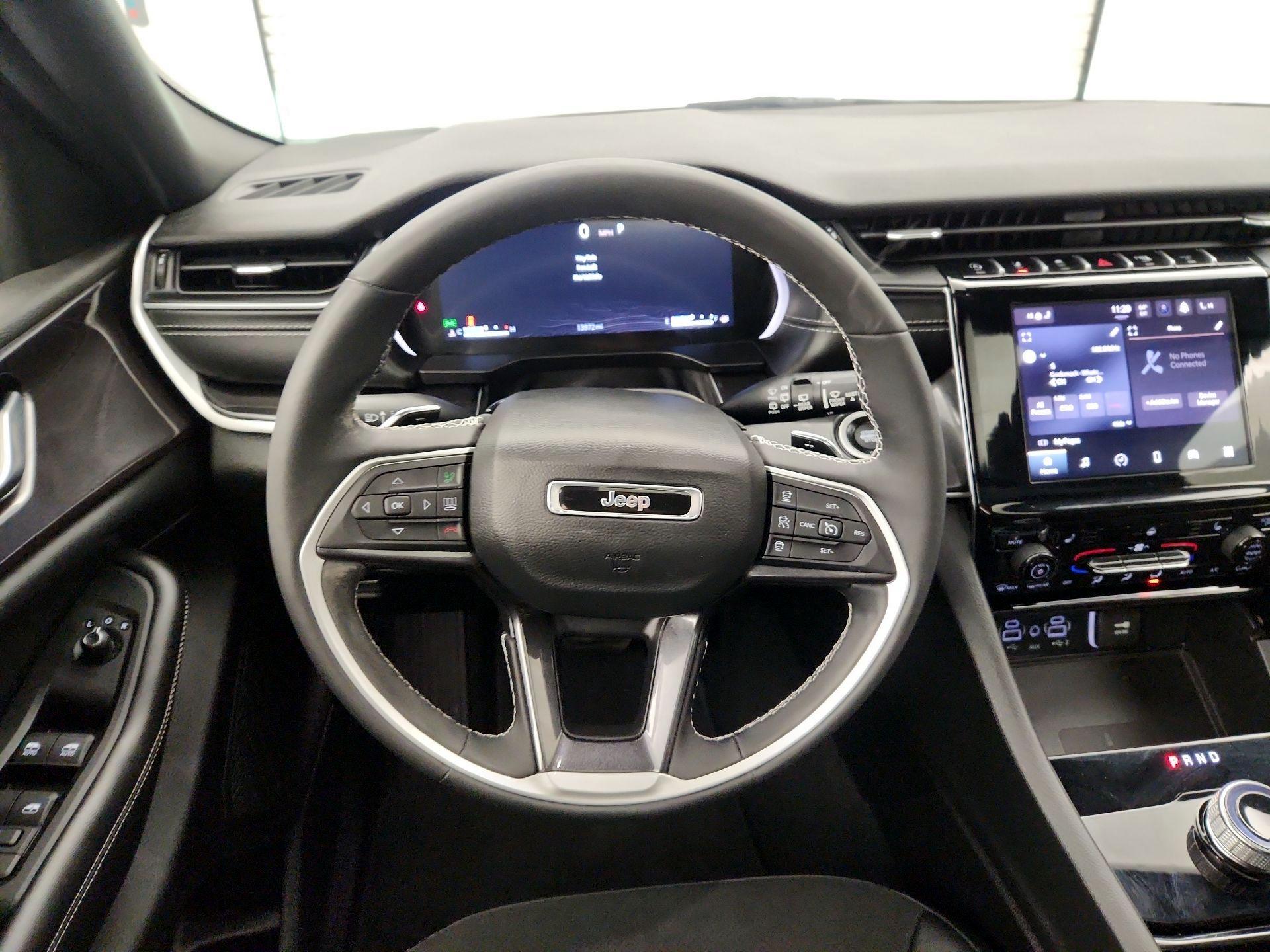 Thumbnail: 2023 Jeep Grand Cherokee - 10