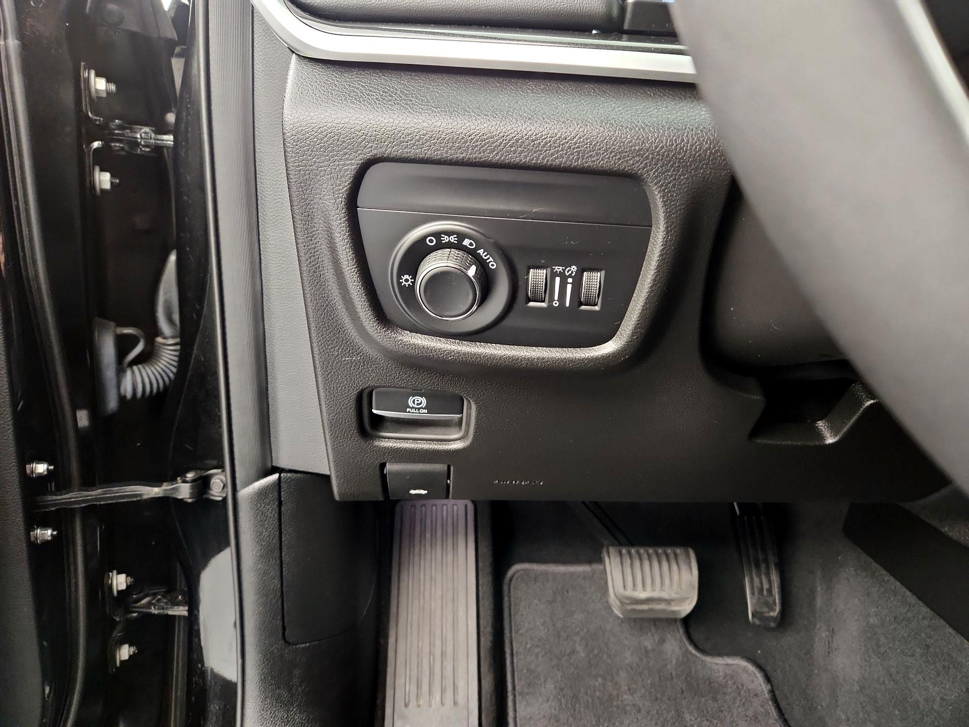 Thumbnail: 2023 Jeep Grand Cherokee - 13