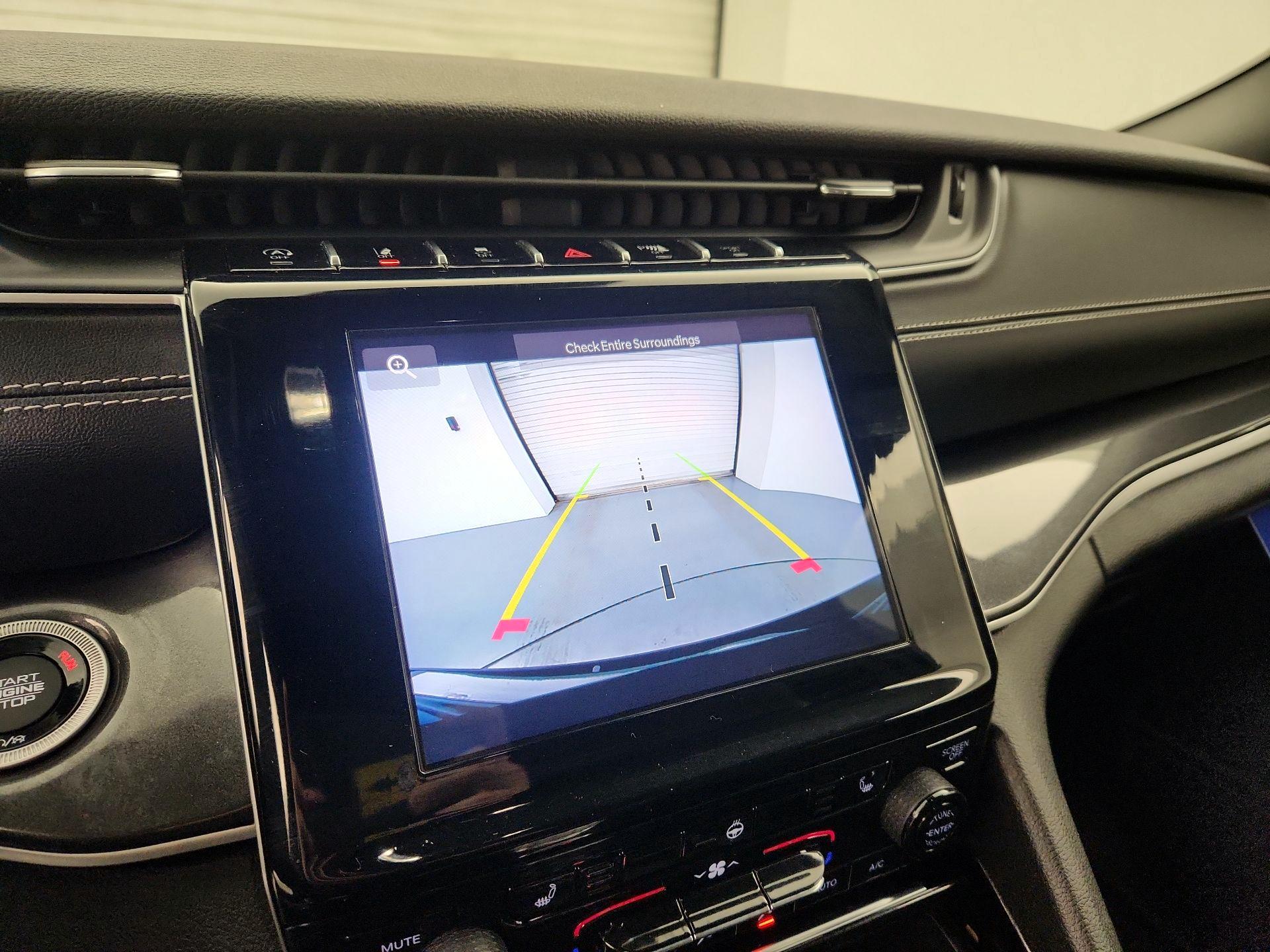 Thumbnail: 2023 Jeep Grand Cherokee - 14