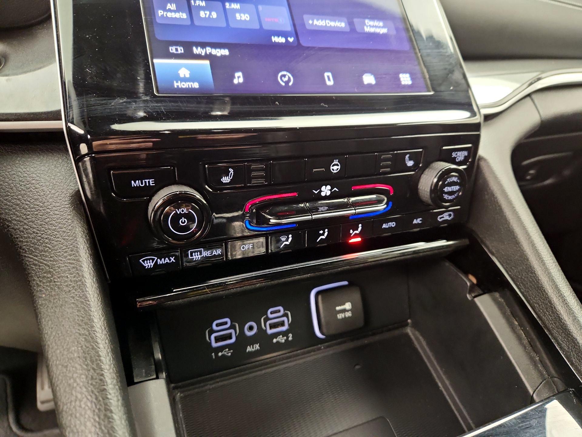 Thumbnail: 2023 Jeep Grand Cherokee - 16