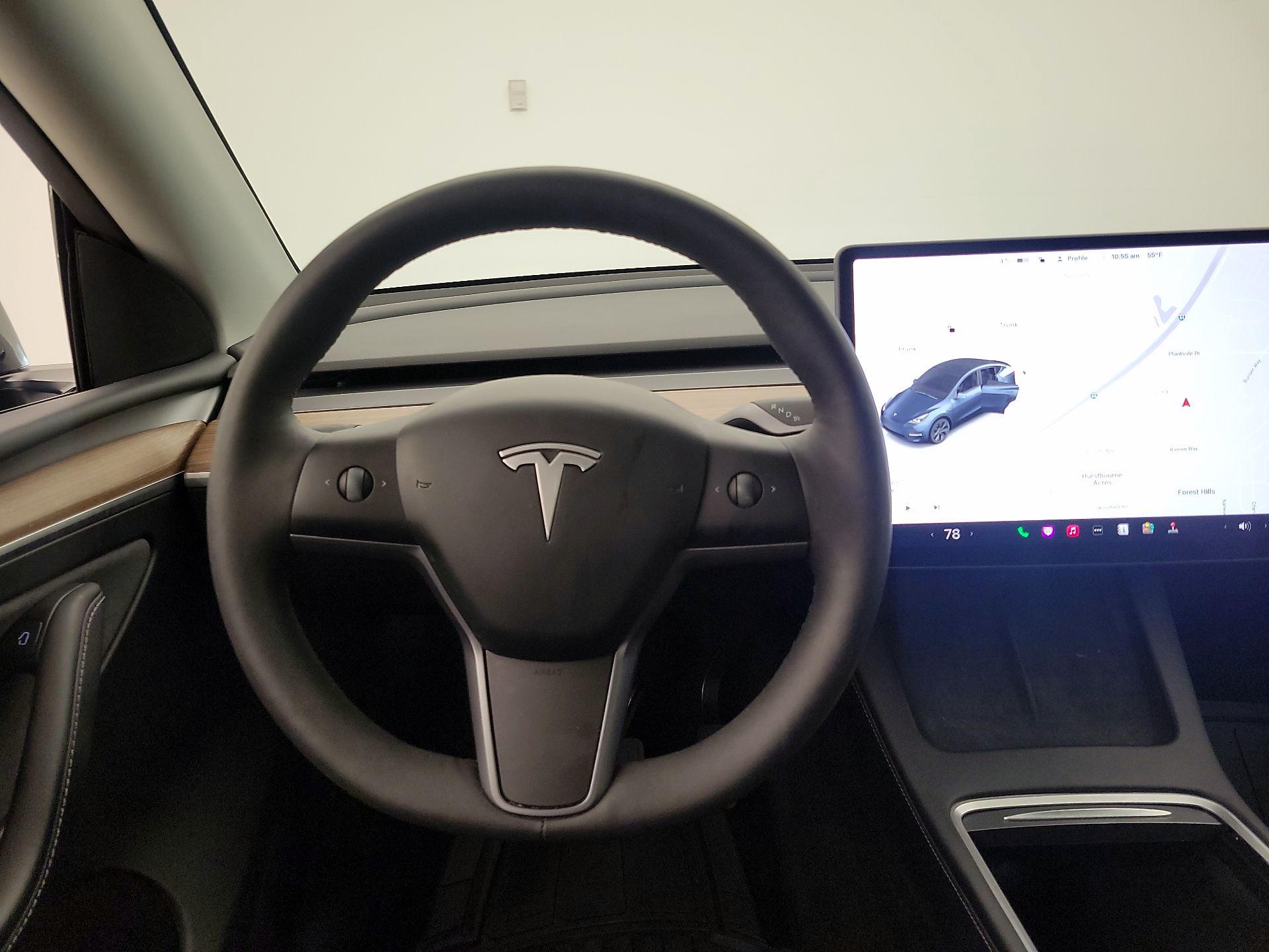 Thumbnail: 2025 Tesla Model Y - 10