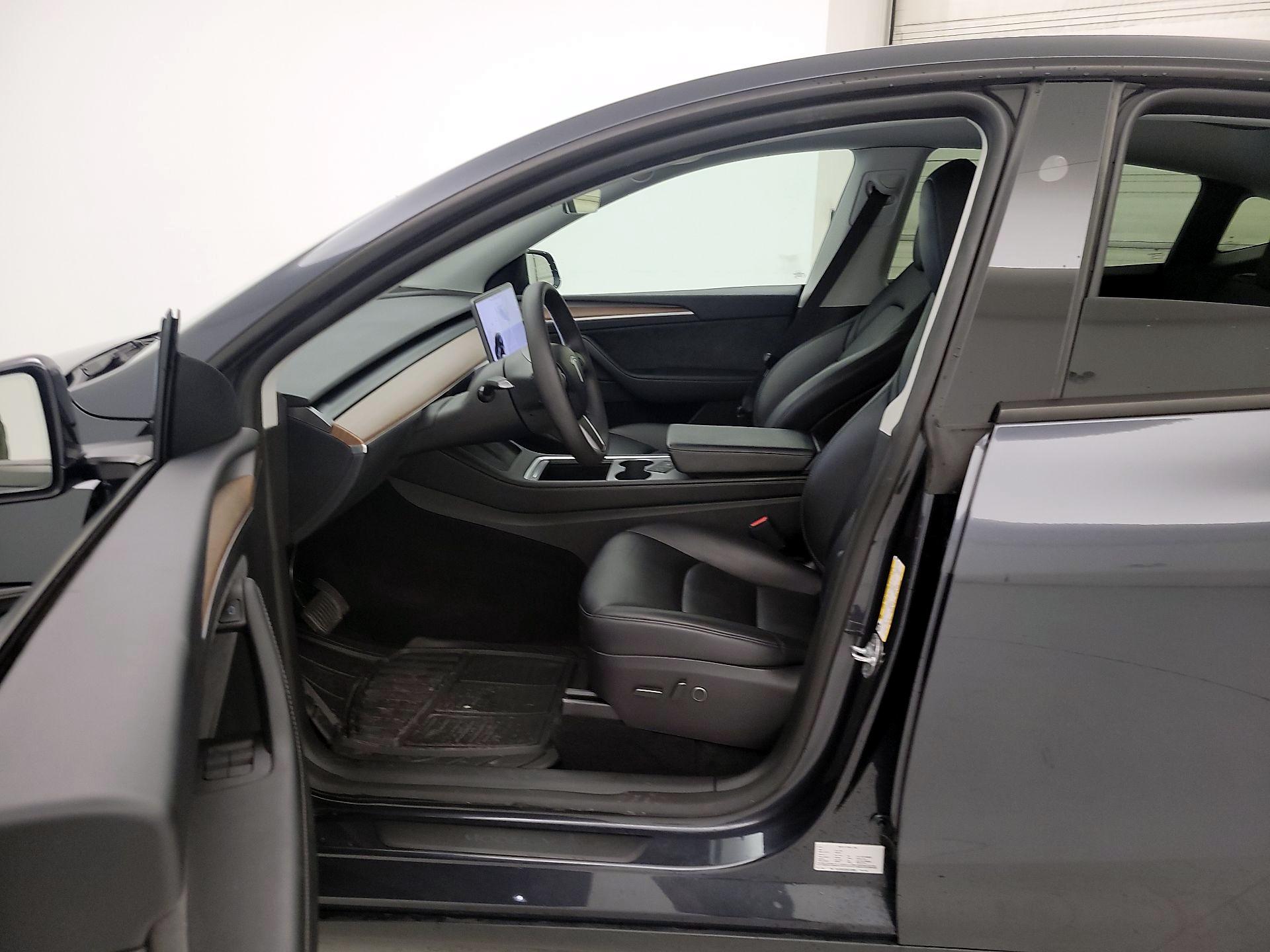 Thumbnail: 2025 Tesla Model Y - 11