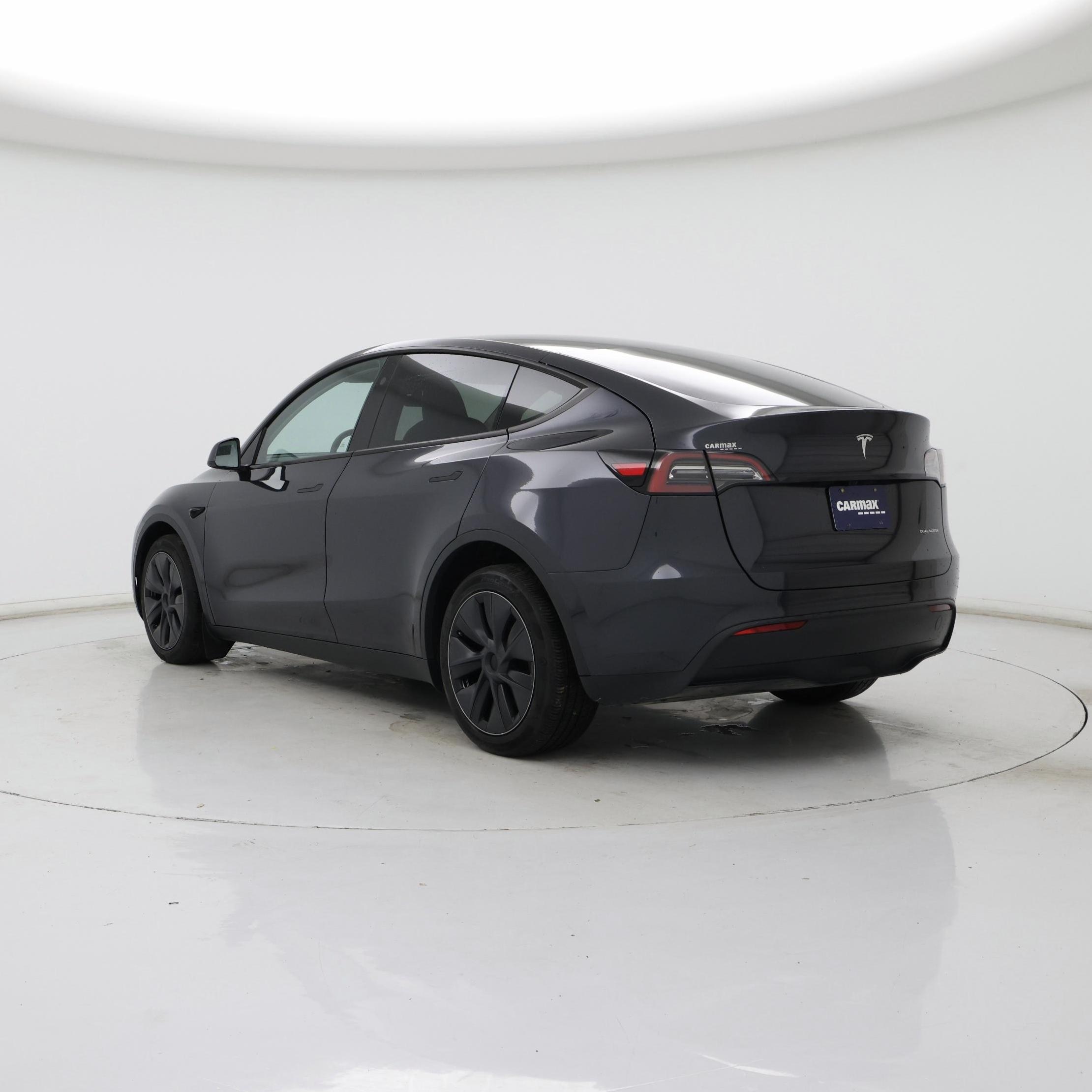 Thumbnail: 2025 Tesla Model Y - 2