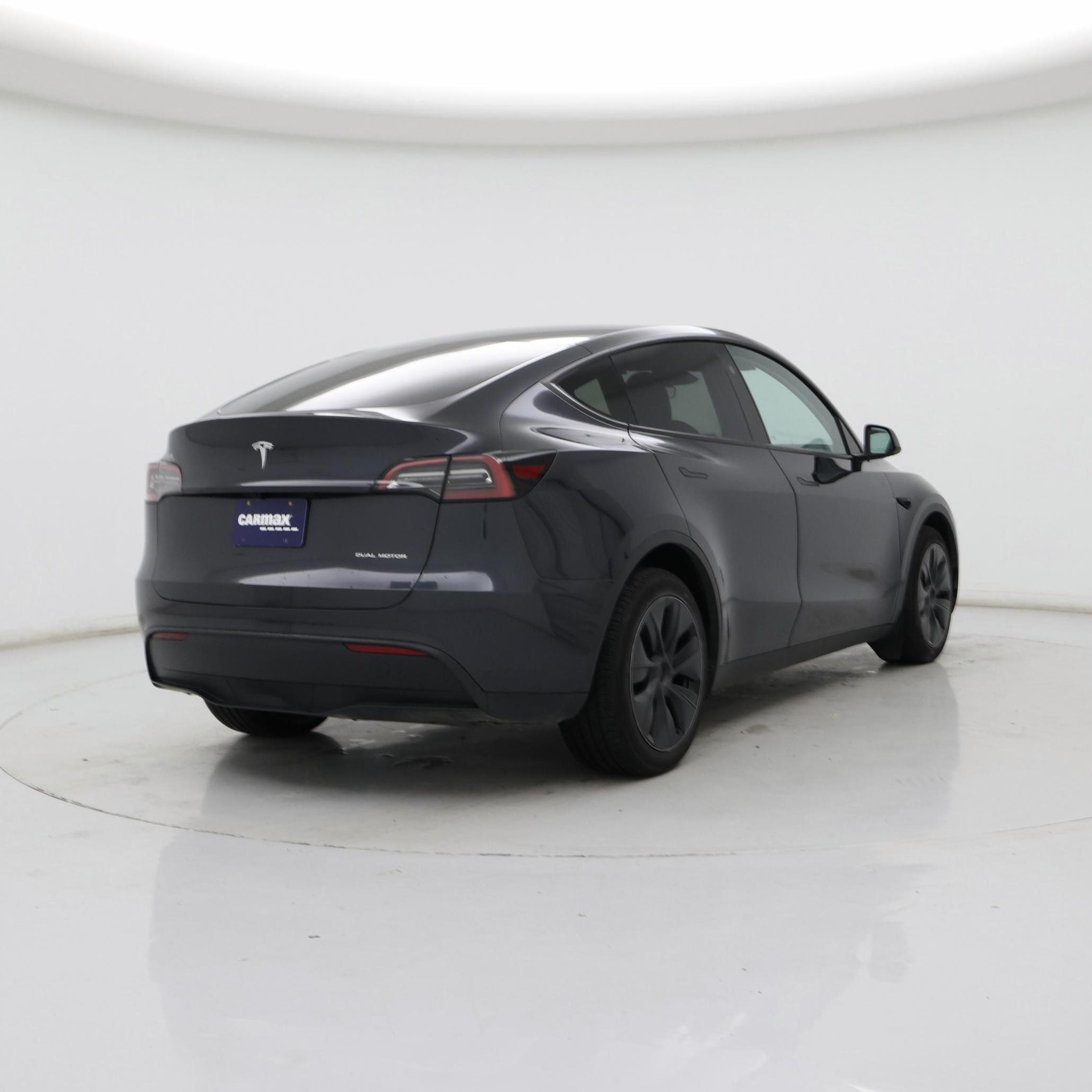 Thumbnail: 2025 Tesla Model Y - 8