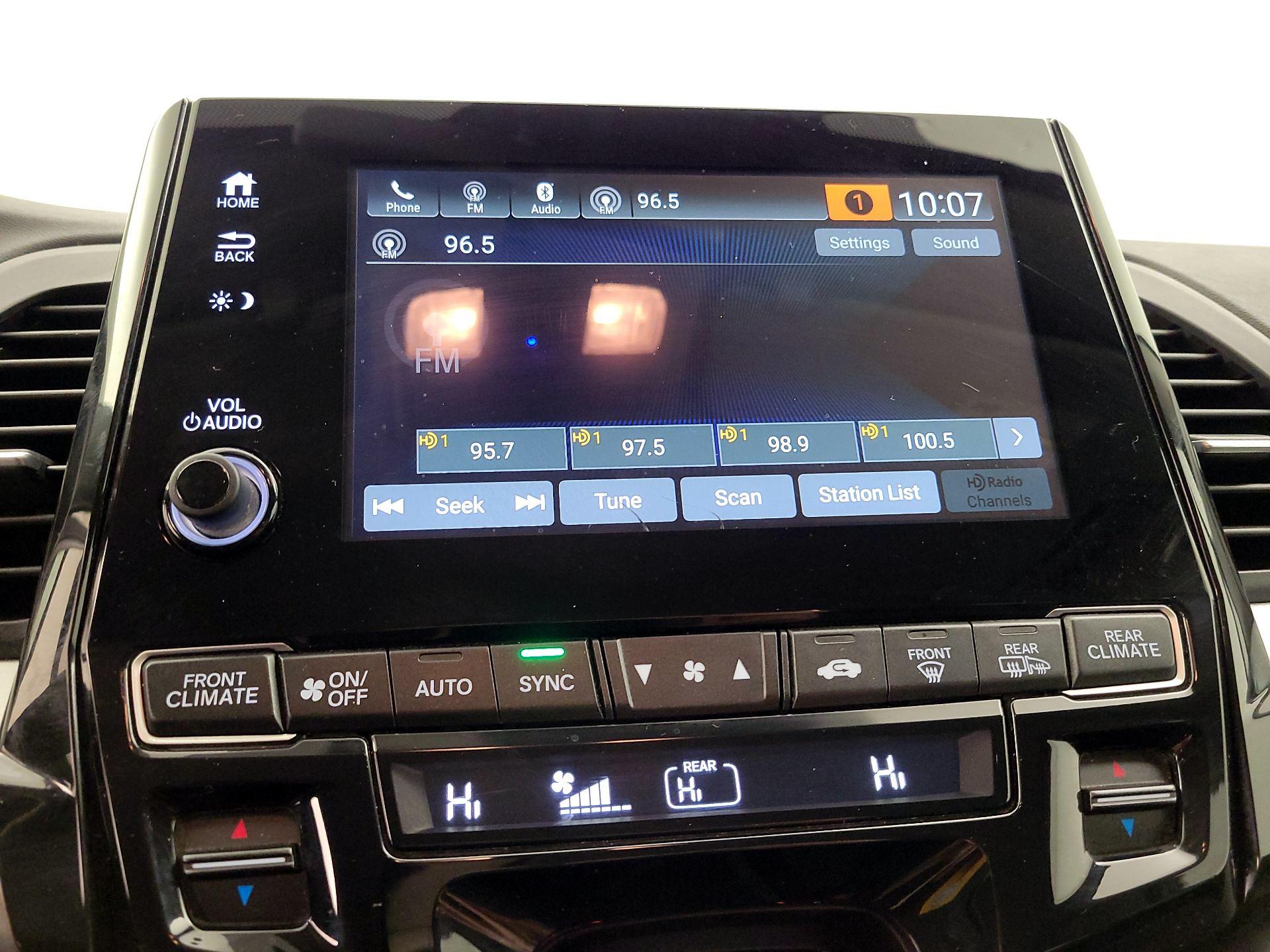 Thumbnail: 2019 Honda Odyssey - 16