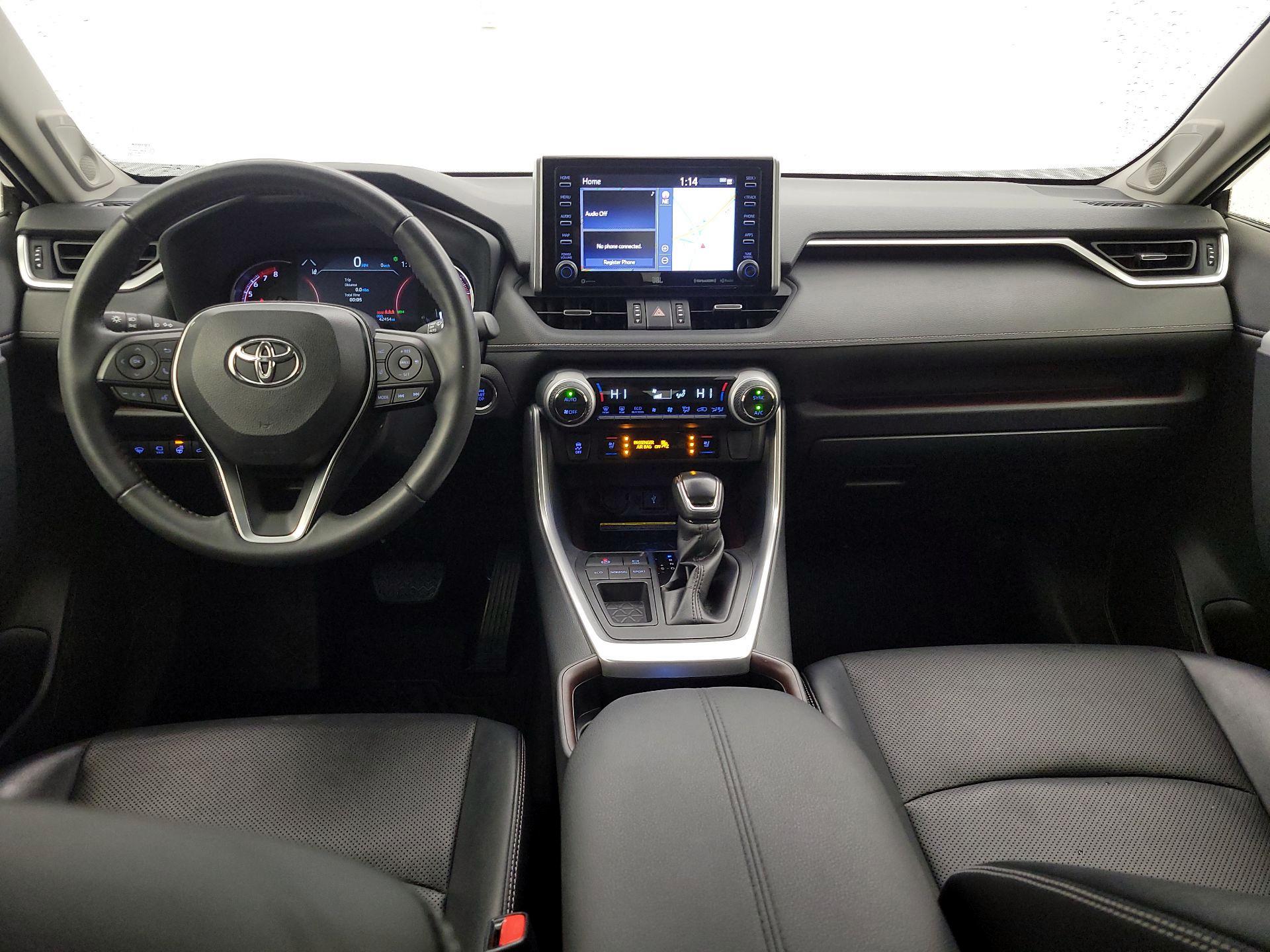 Thumbnail: 2020 Toyota RAV4 - 9