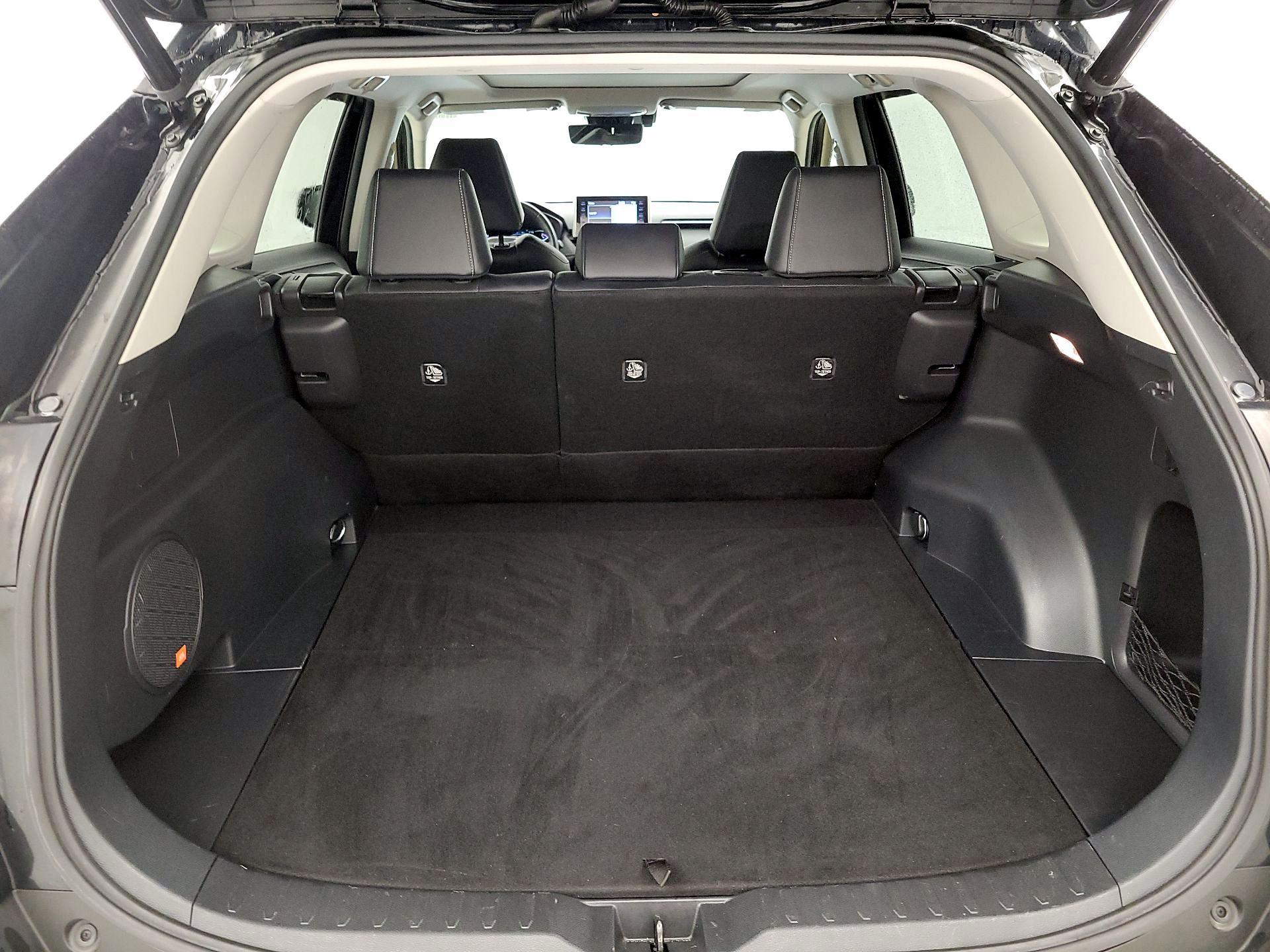 Thumbnail: 2020 Toyota RAV4 - 18