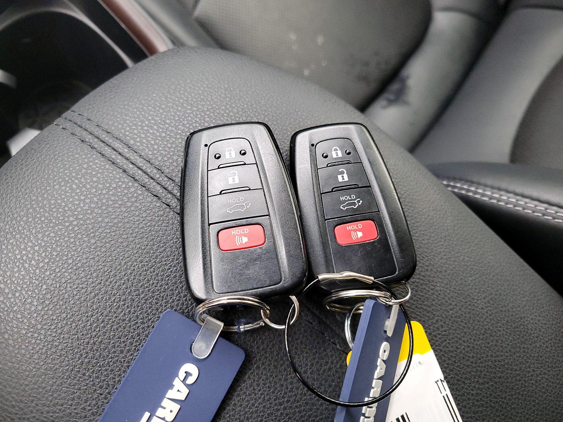 Thumbnail: 2020 Toyota RAV4 - 20