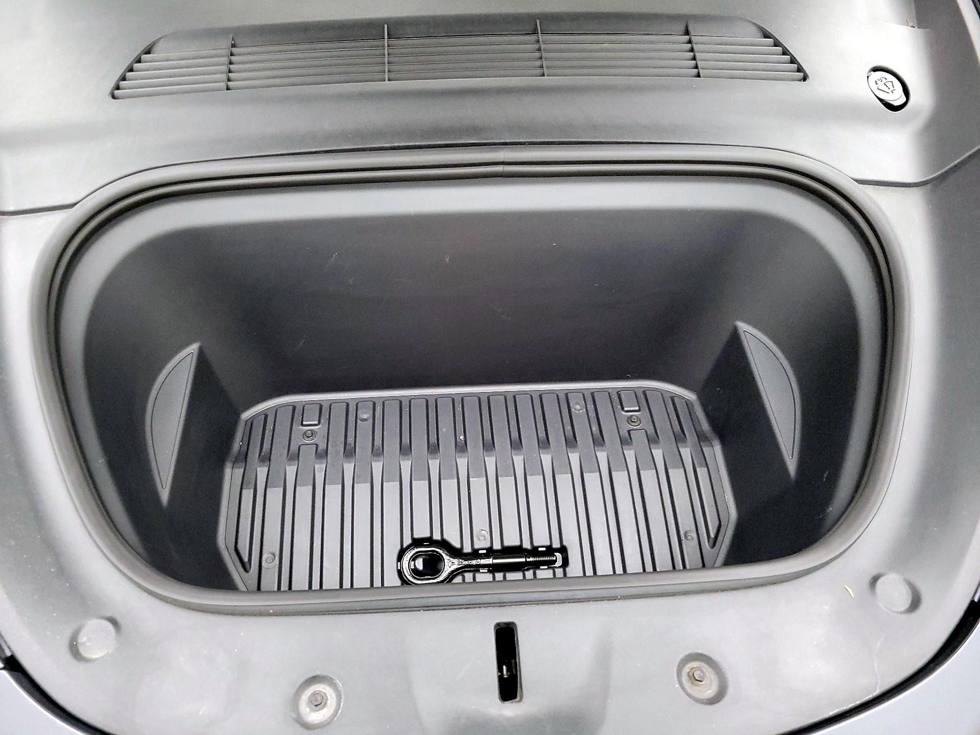 Thumbnail: 2023 Tesla Model Y - 20