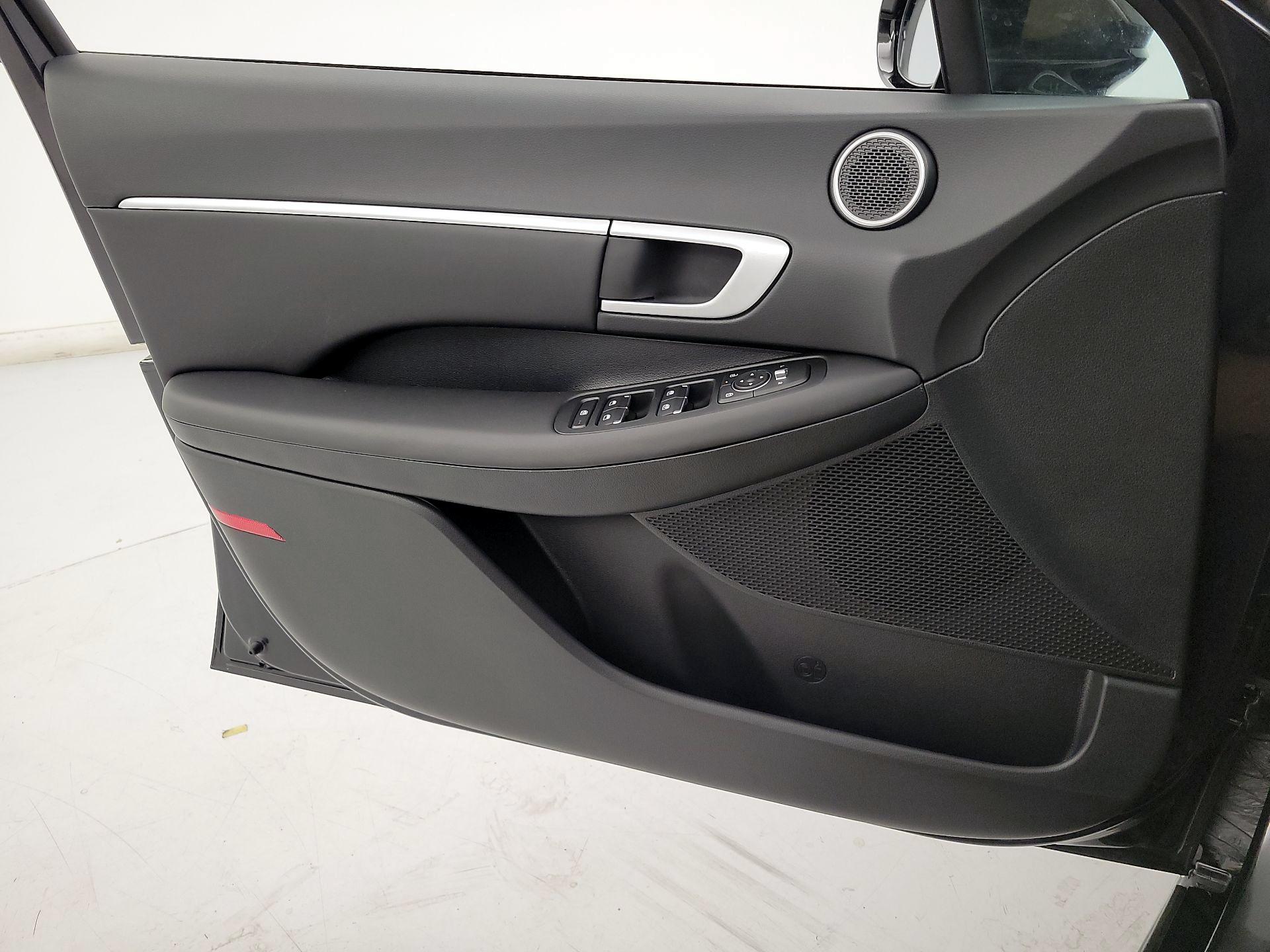 Thumbnail: 2024 Hyundai Sonata - 12