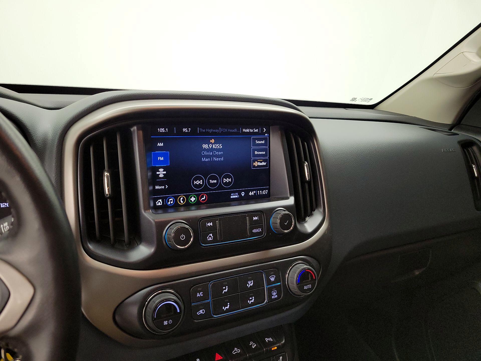 Thumbnail: 2022 Chevrolet Colorado - 14