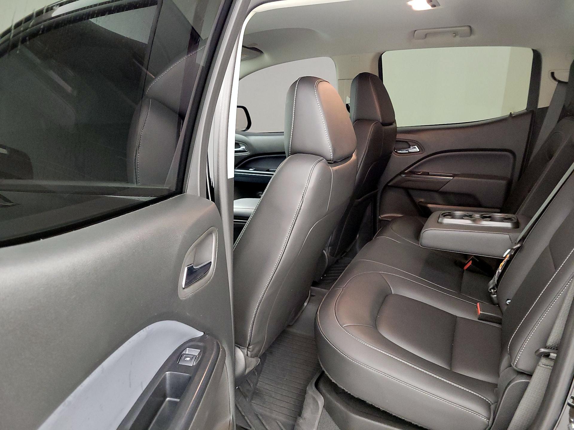 Thumbnail: 2022 Chevrolet Colorado - 17