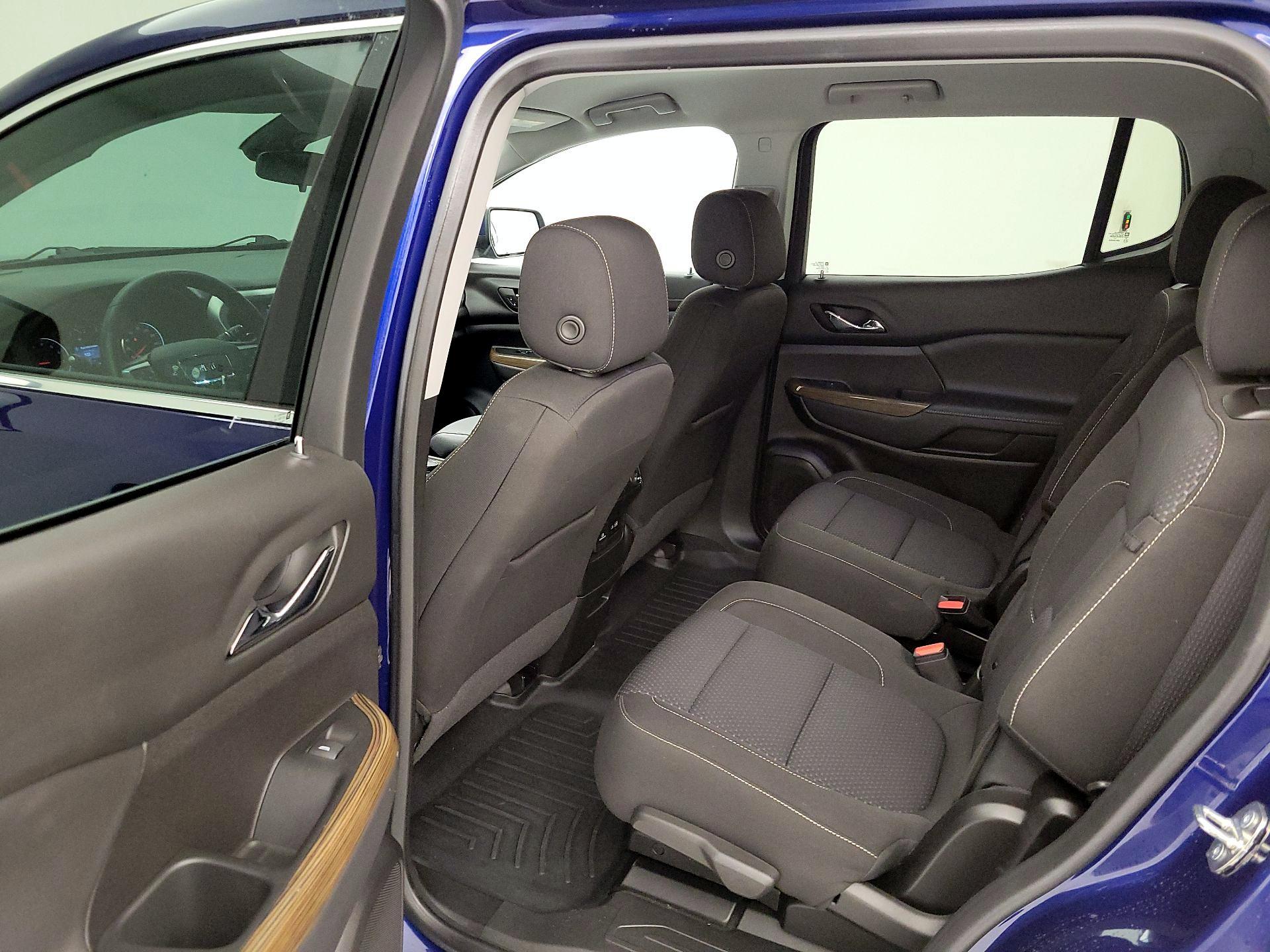 Thumbnail: 2023 GMC Acadia - 17