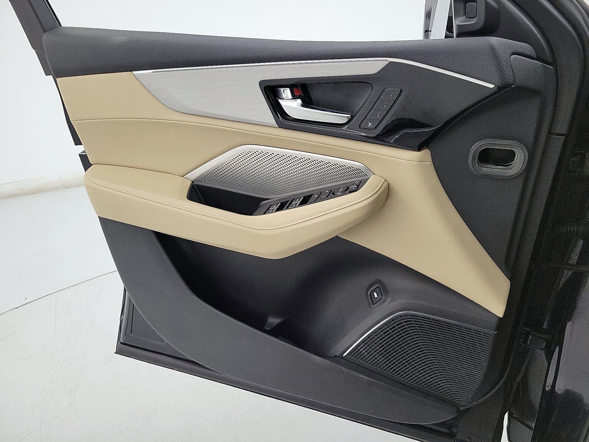 Thumbnail: 2022 Acura MDX - 12