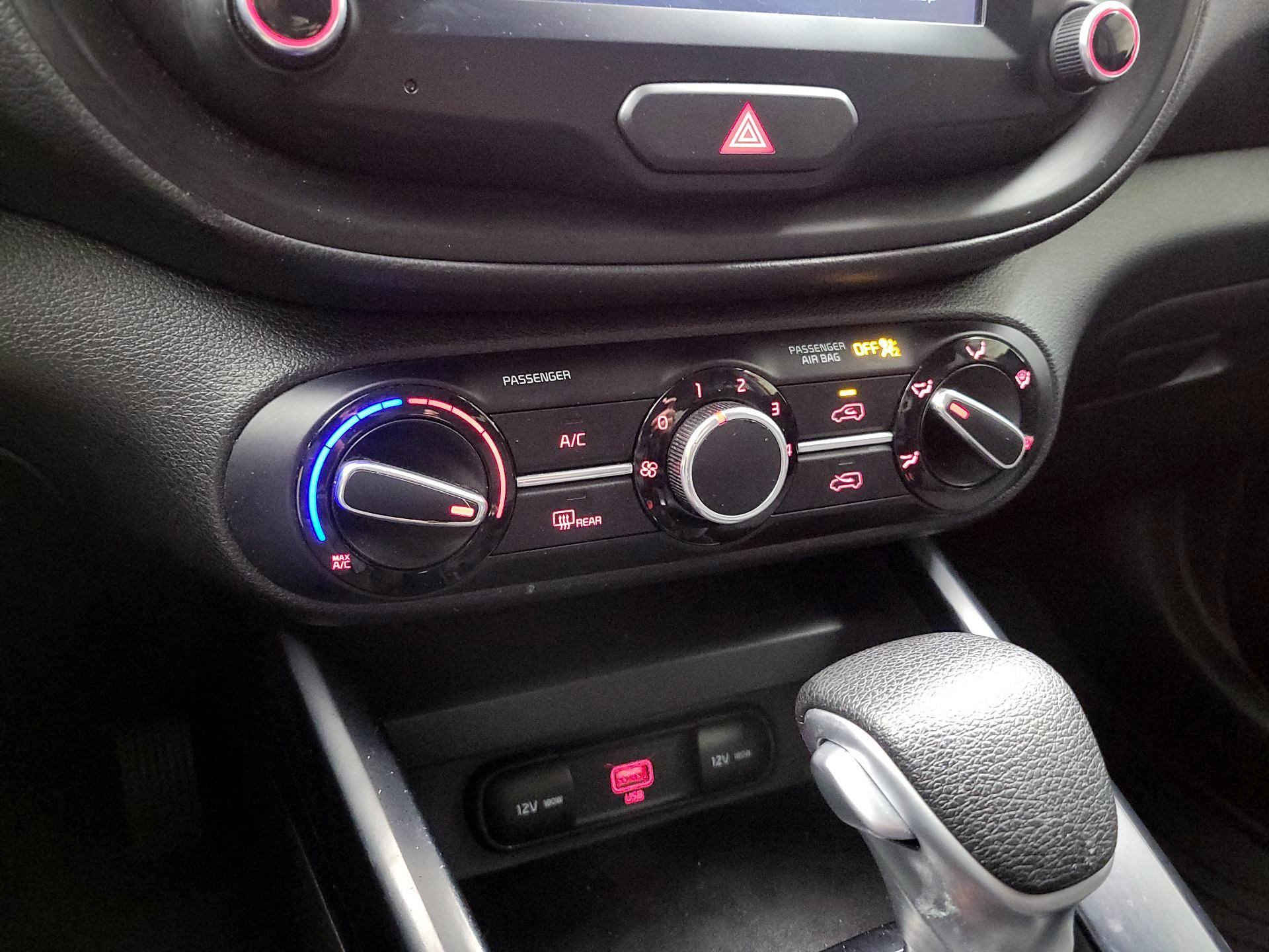 Thumbnail: 2020 Kia Soul - 16