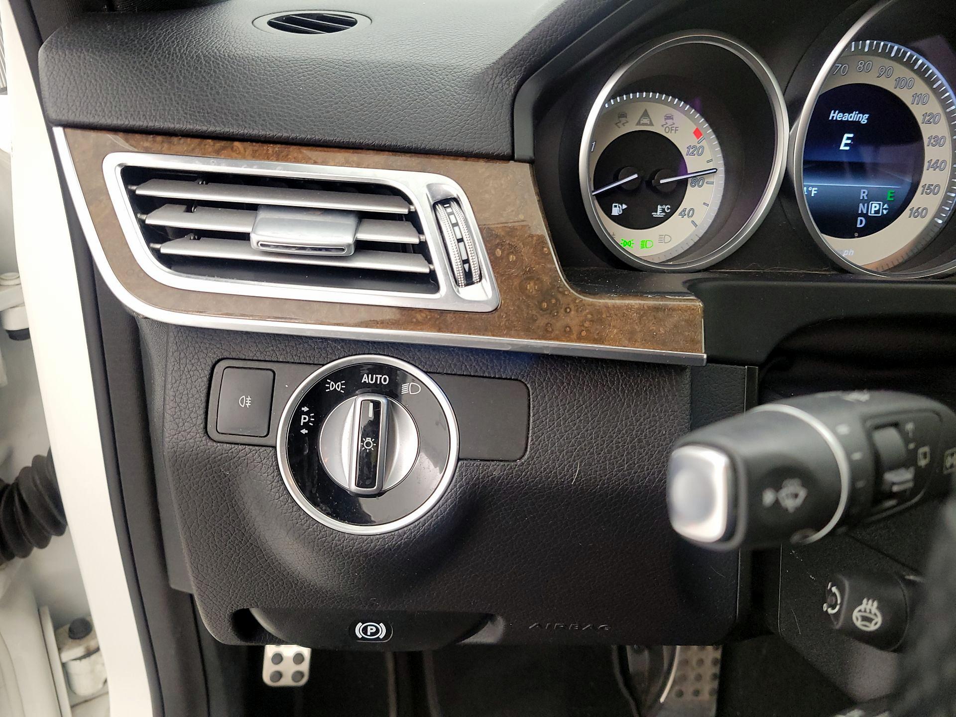 Thumbnail: 2016 Mercedes-Benz E-Class - 13