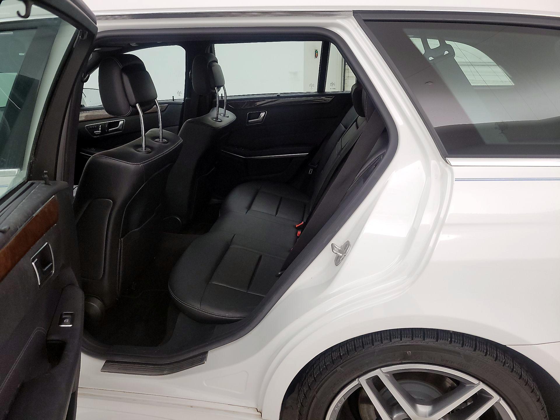 Thumbnail: 2016 Mercedes-Benz E-Class - 18